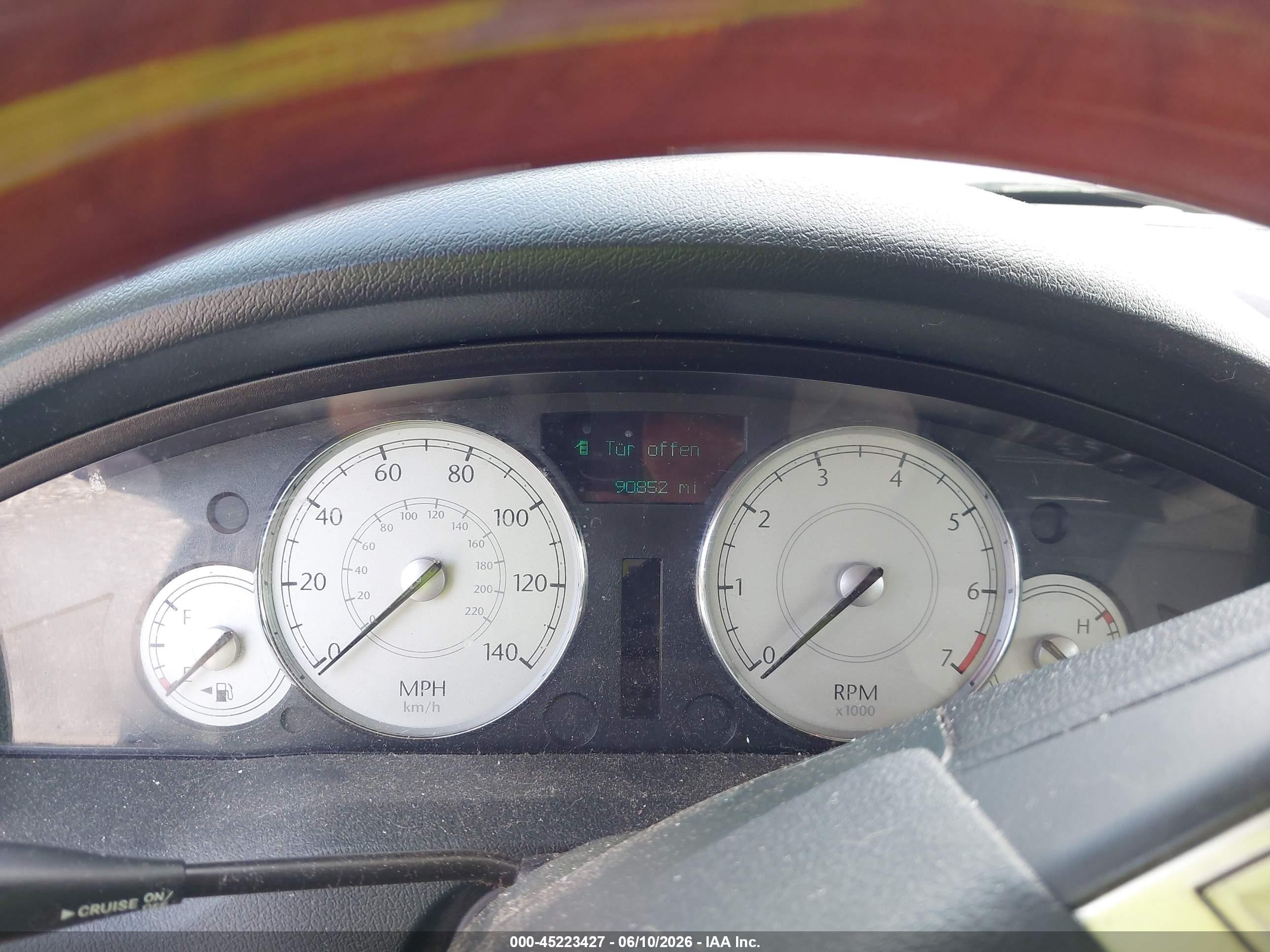 2005 Chrysler 300 Touring Серебряный vin: 2C3AA53G35H131034