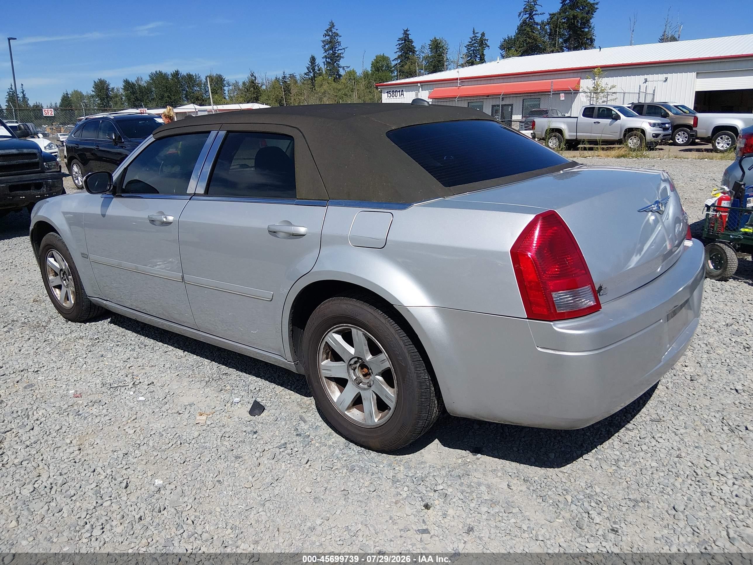 2005 Chrysler 300 Touring Silver vin: 2C3AA53G35H595246