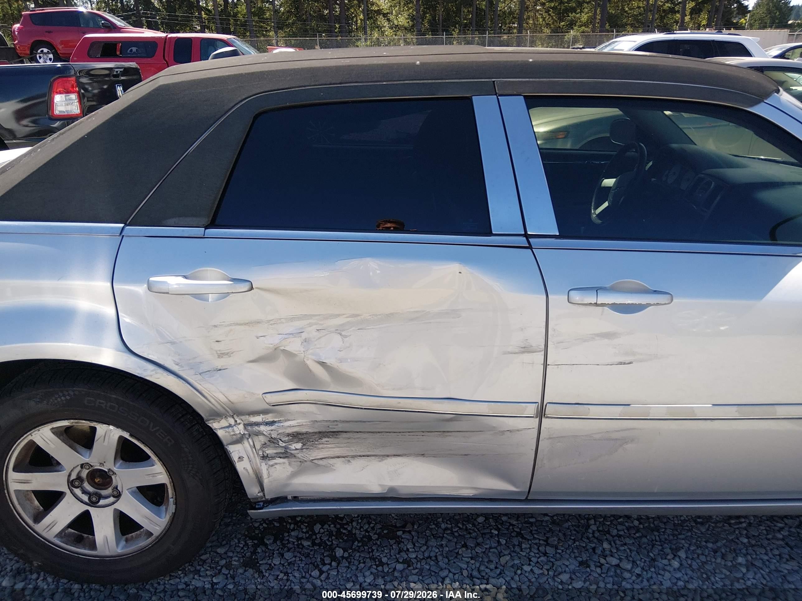 2005 Chrysler 300 Touring Silver vin: 2C3AA53G35H595246