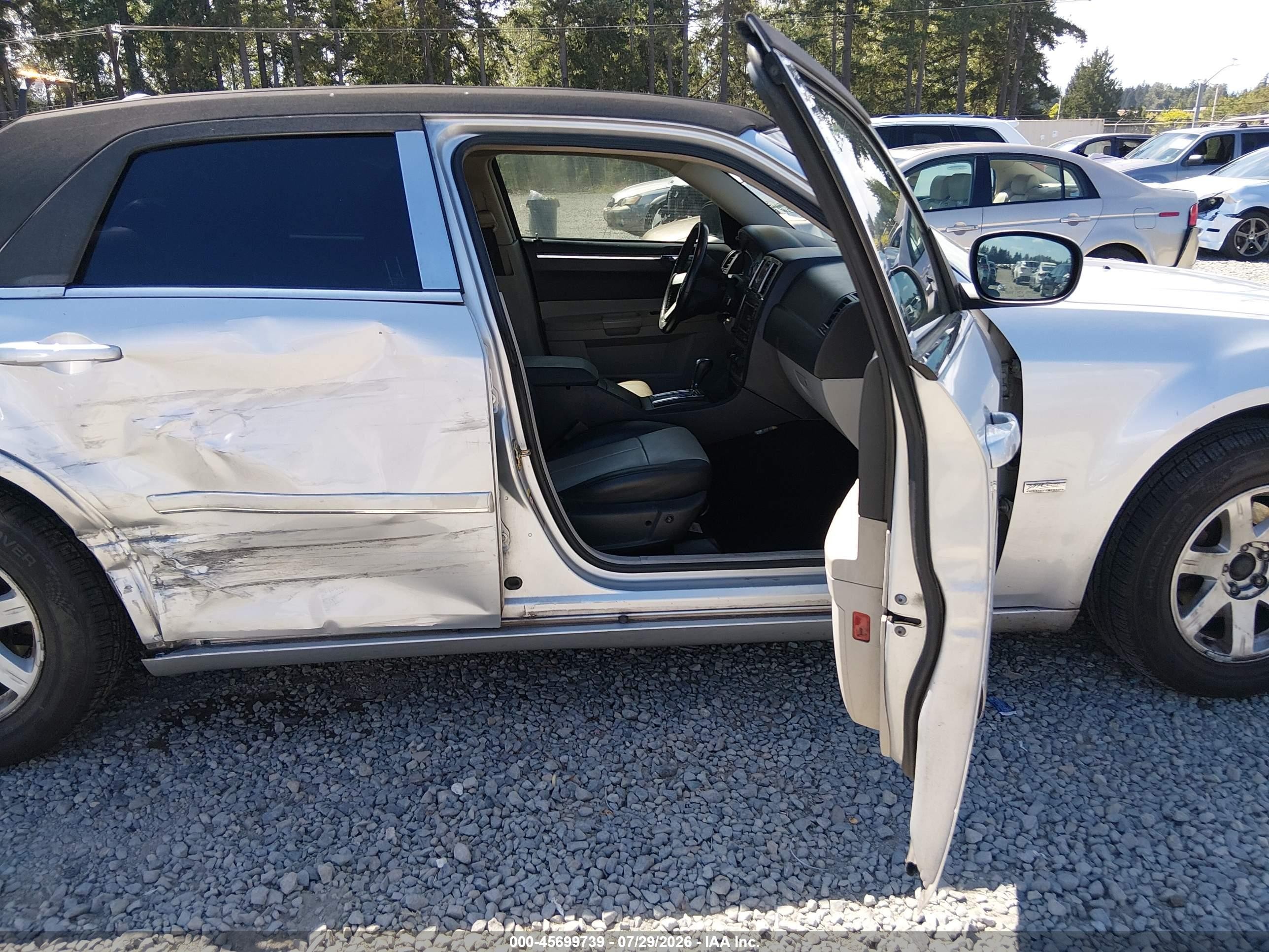 2005 Chrysler 300 Touring Silver vin: 2C3AA53G35H595246