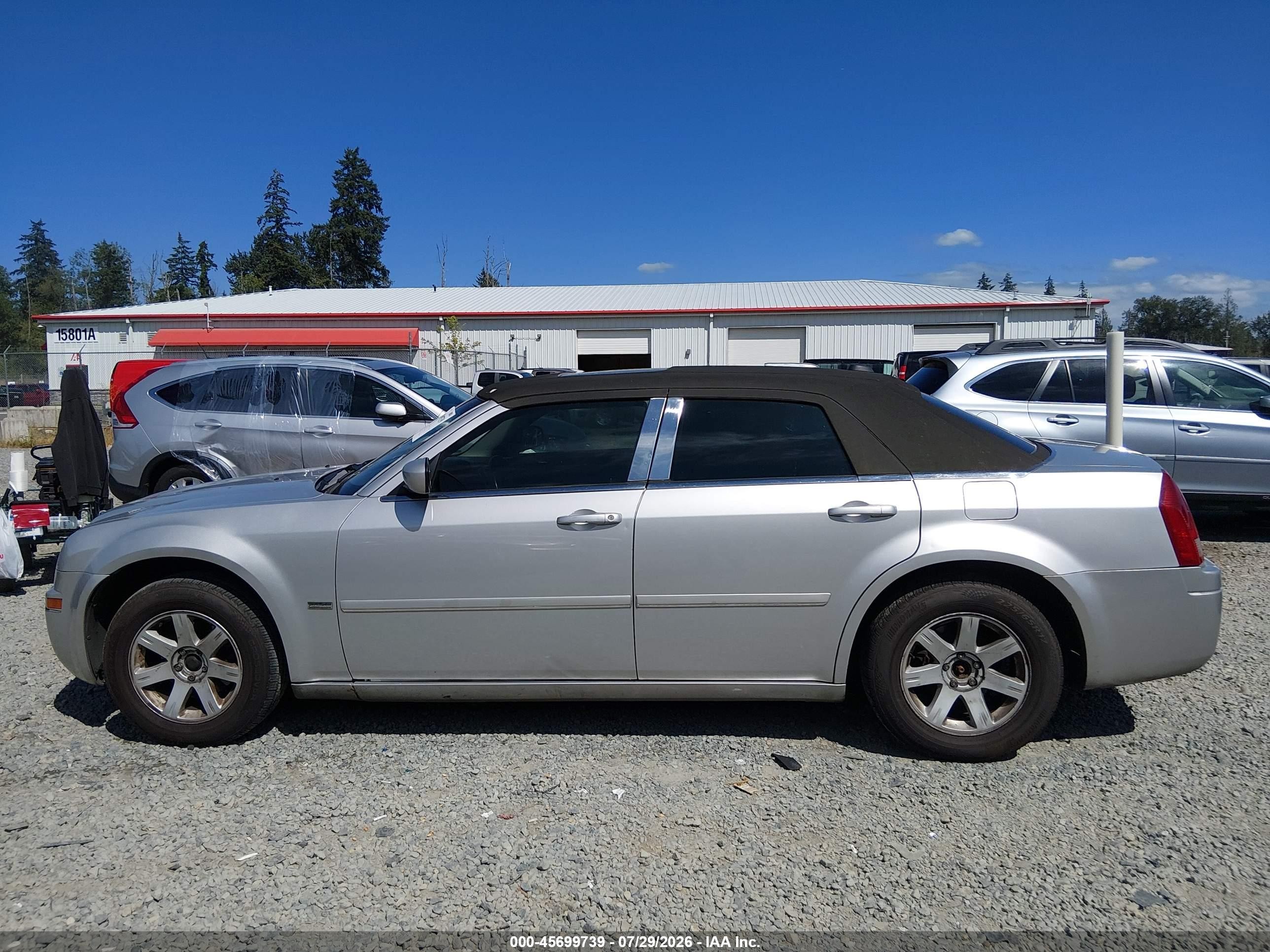 2005 Chrysler 300 Touring Silver vin: 2C3AA53G35H595246