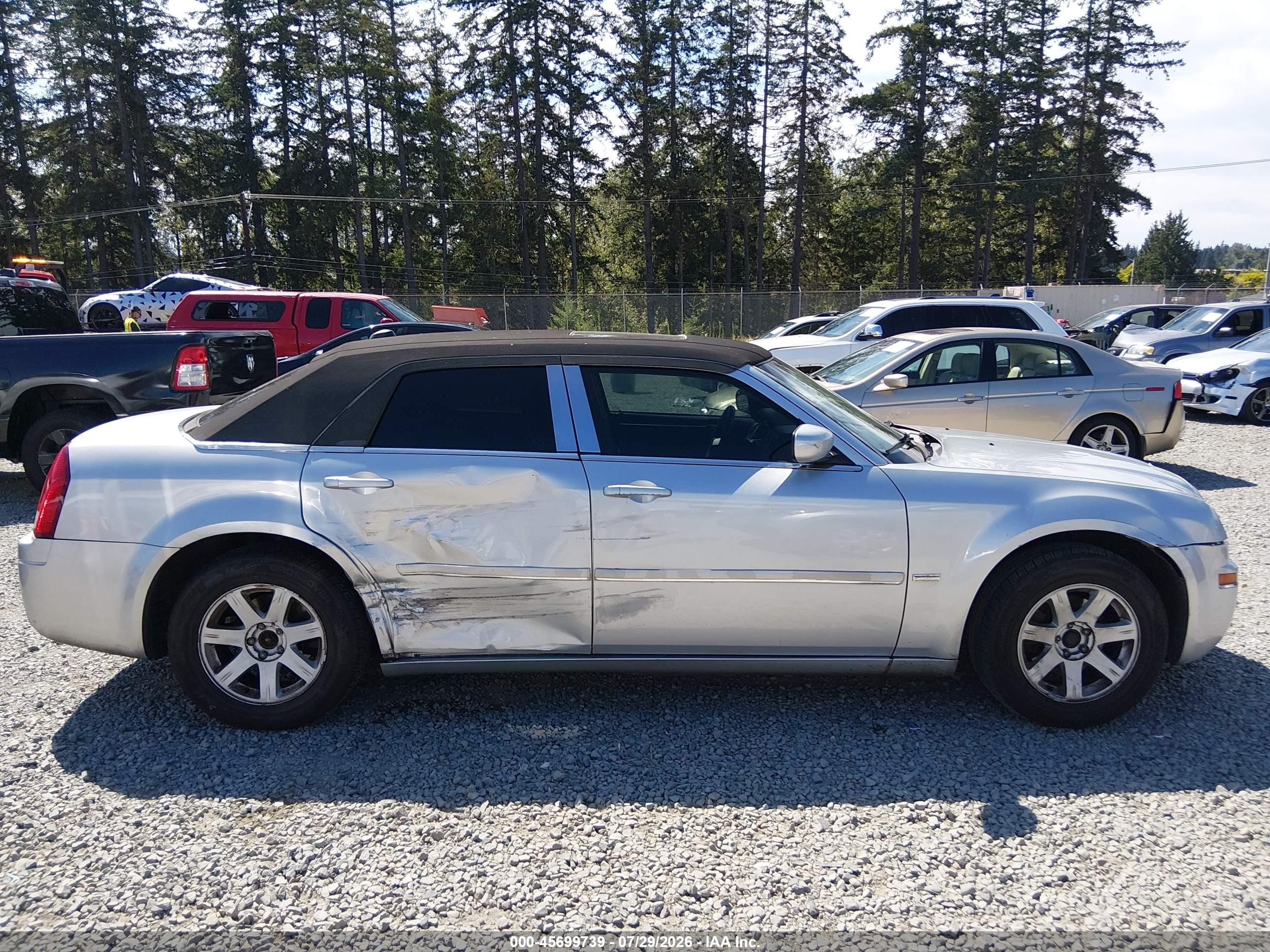 2005 Chrysler 300 Touring Silver vin: 2C3AA53G35H595246