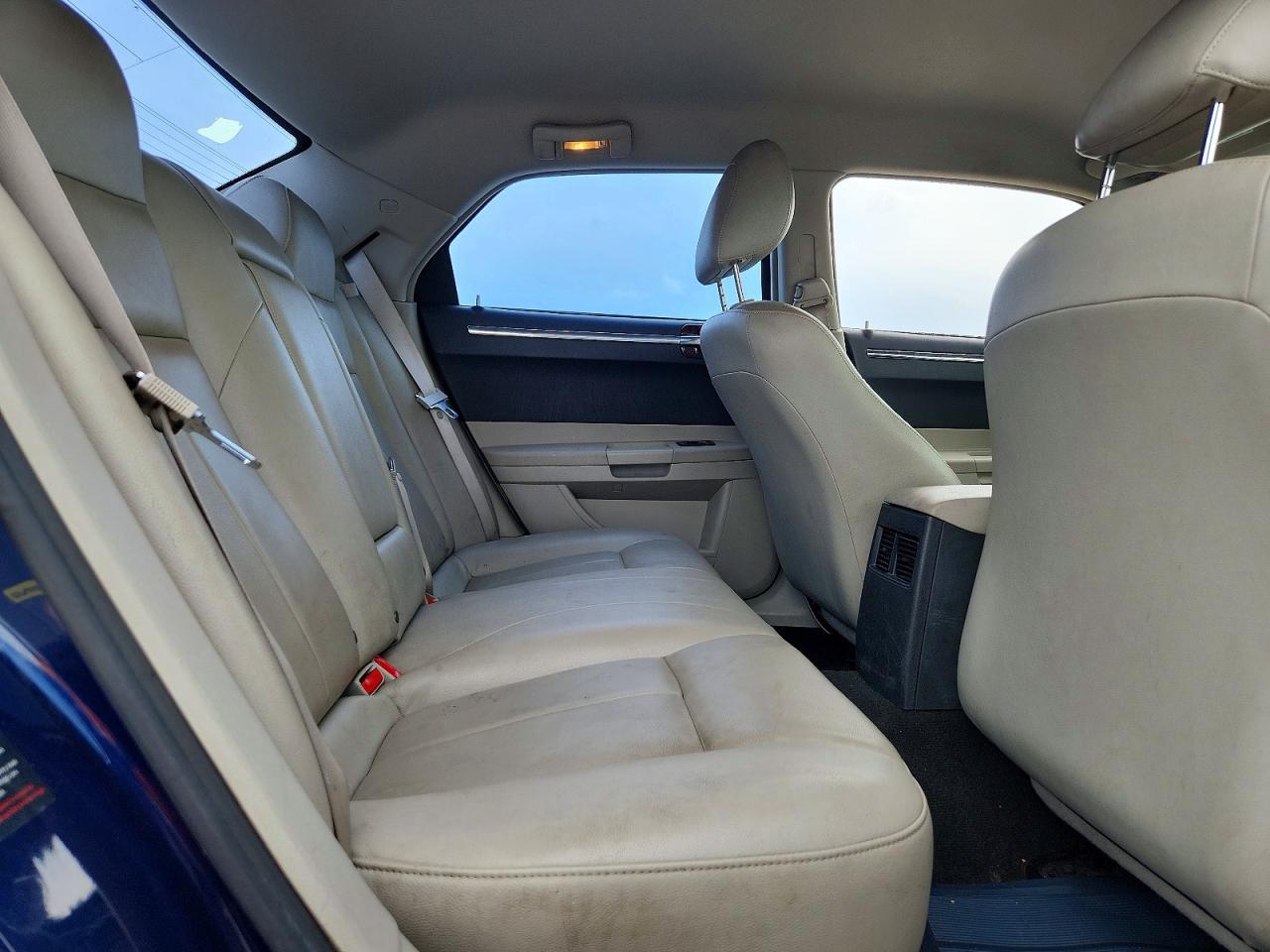 2005 Chrysler 300 Touring Blue vin: 2C3AA53G45H183174