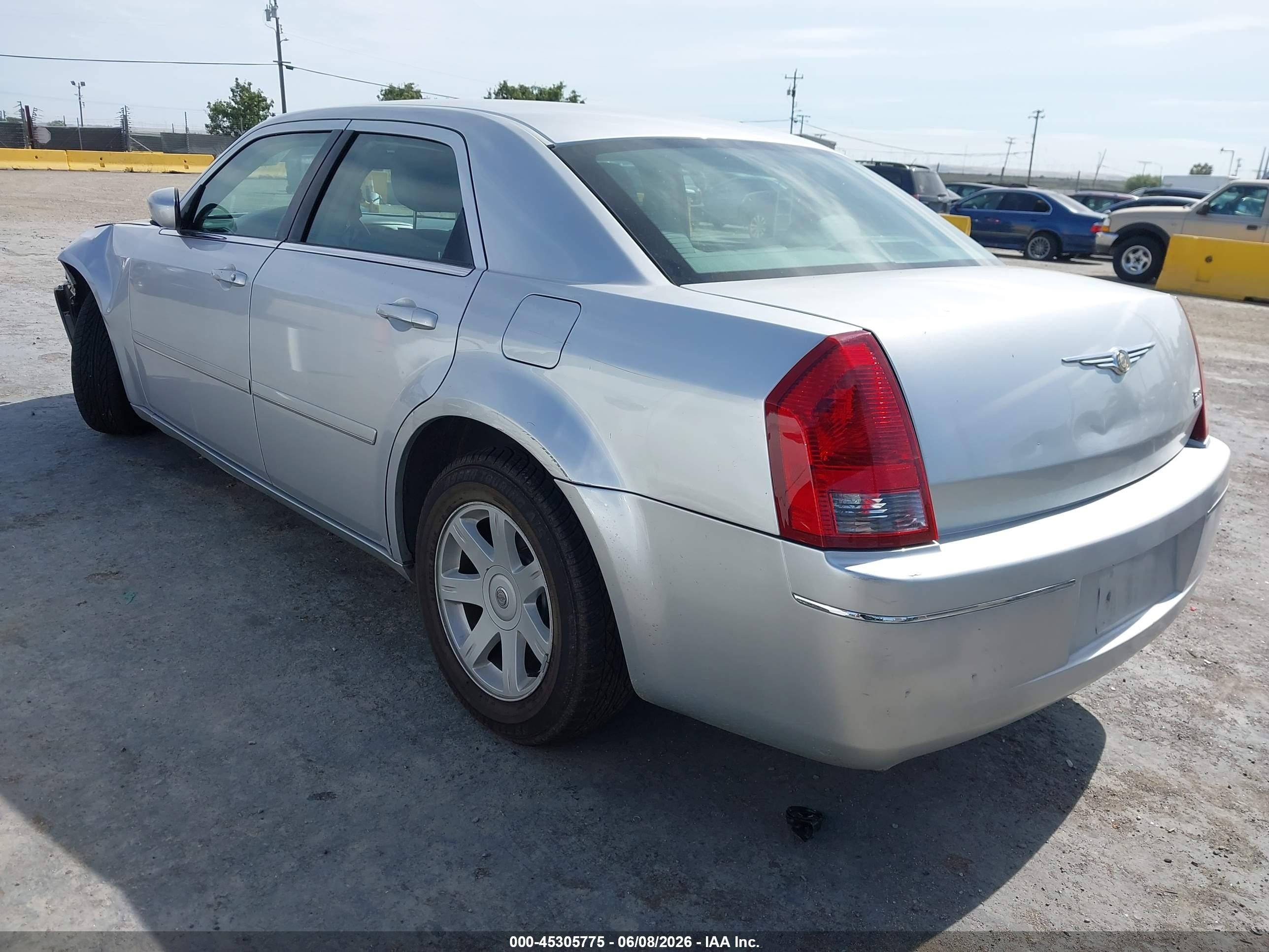 2005 Chrysler 300 Touring Silver vin: 2C3AA53G55H597631