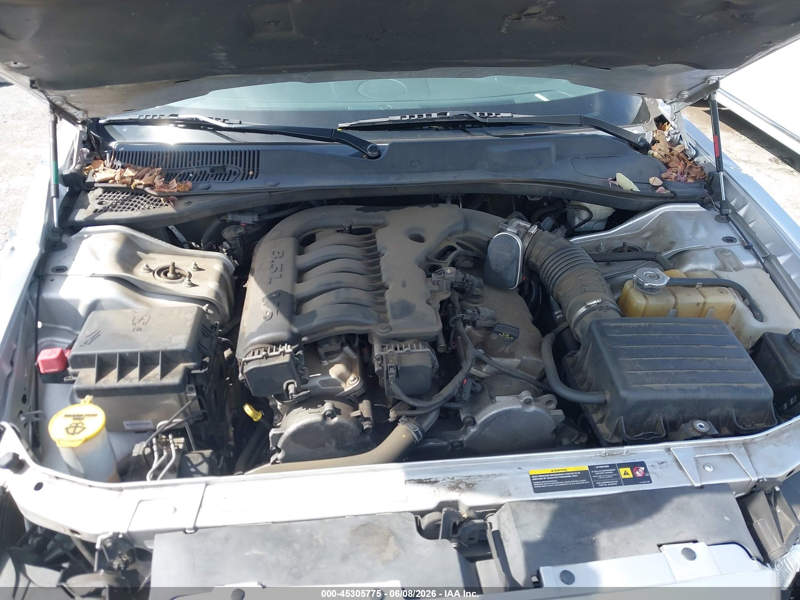 2005 Chrysler 300 Touring Silver vin: 2C3AA53G55H597631