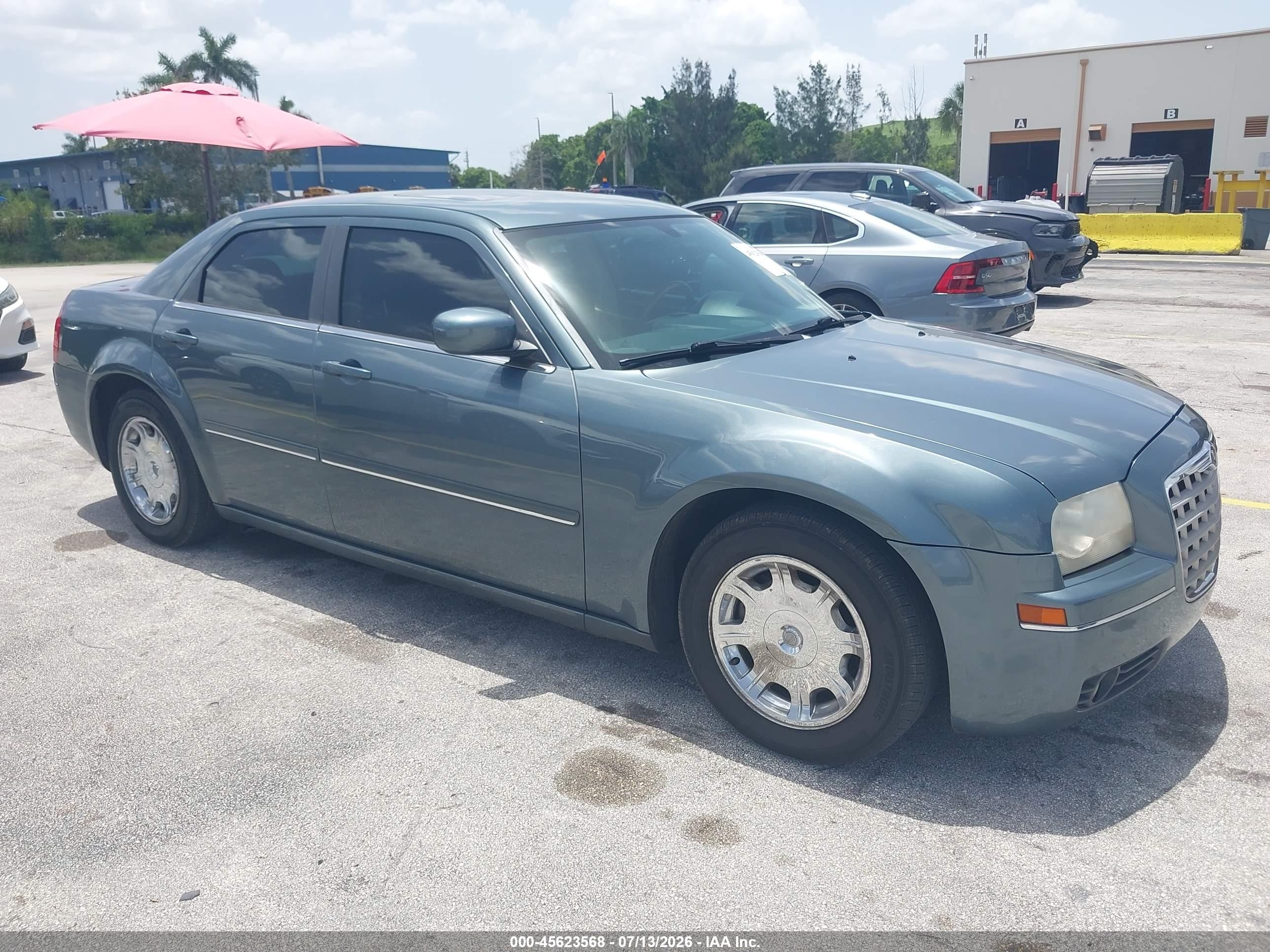 2005 Chrysler 300 Touring Green vin: 2C3AA53G65H608538