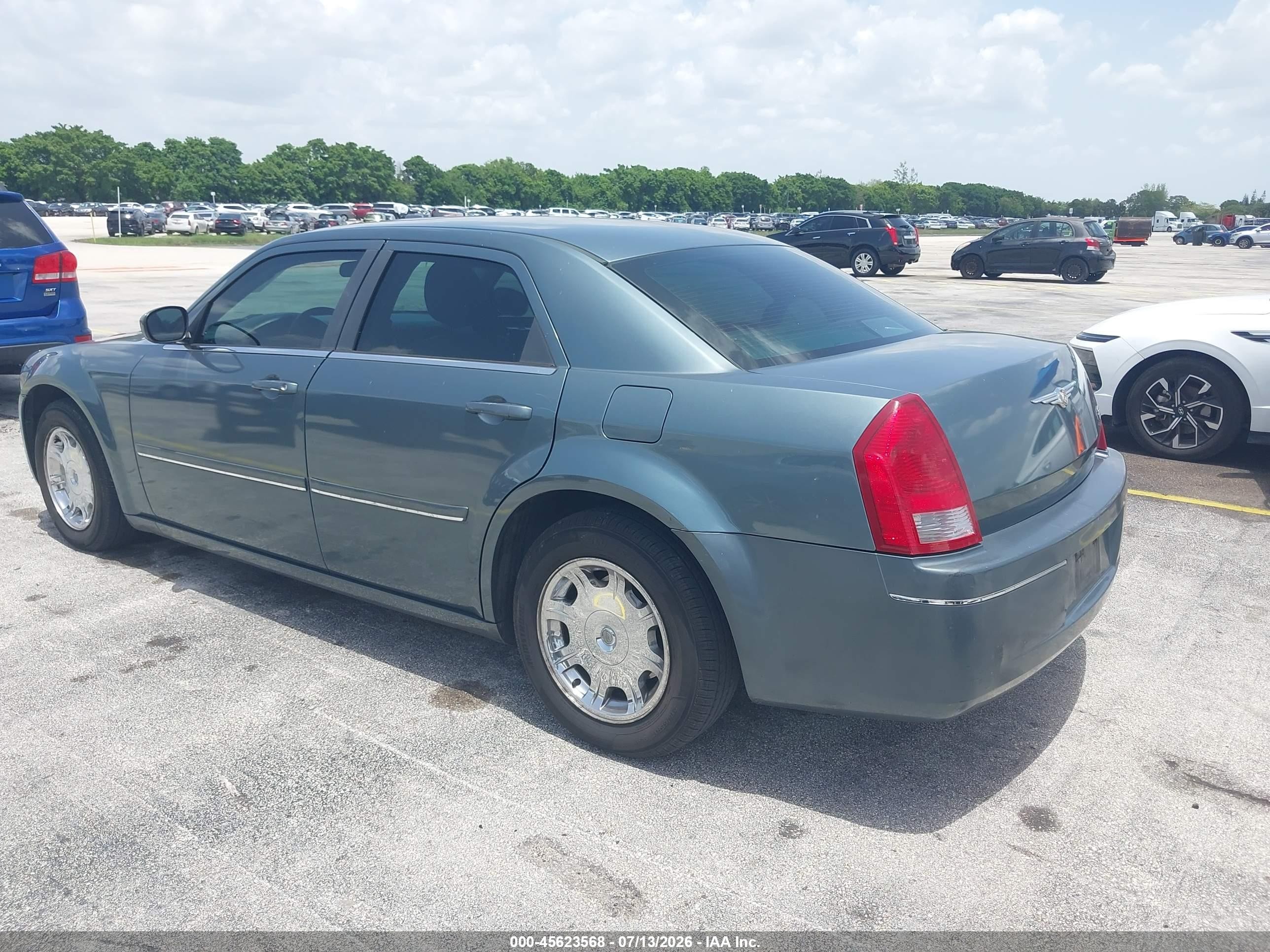 2005 Chrysler 300 Touring Green vin: 2C3AA53G65H608538