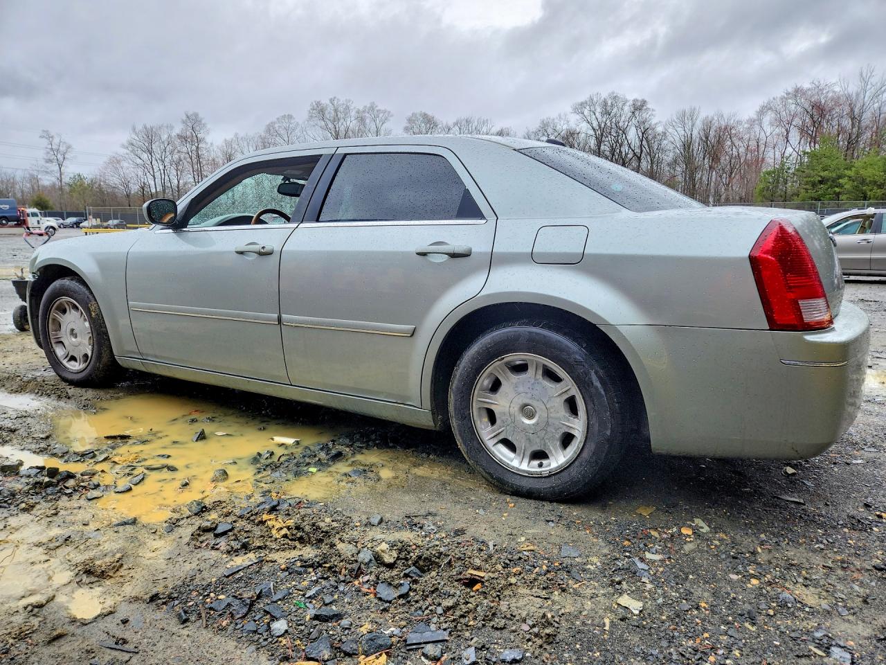 2005 Chrysler 300 Touring Бежевый vin: 2C3AA53G75H544803