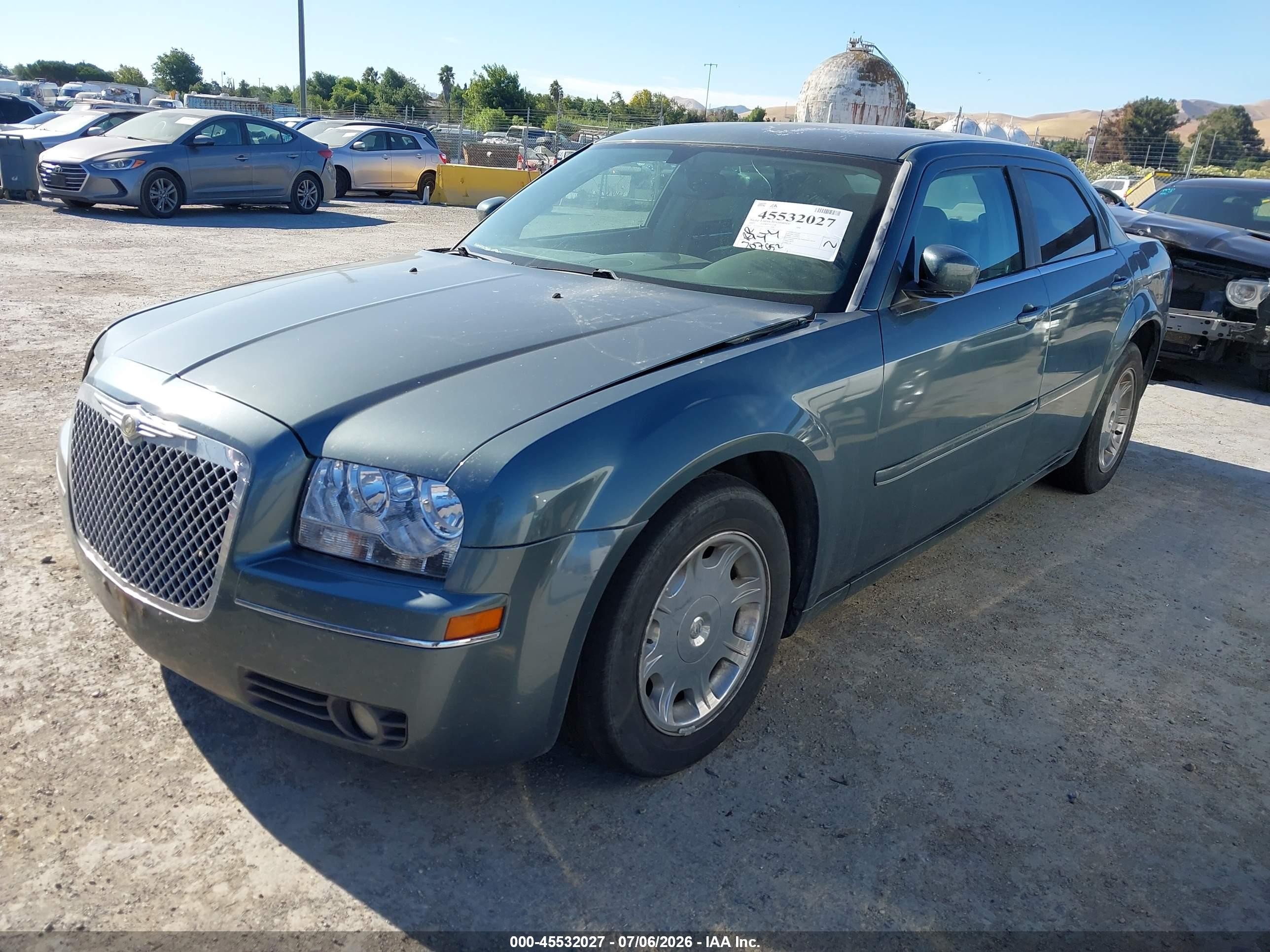 2005 Chrysler 300 Touring Light Blue vin: 2C3AA53GX5H512699