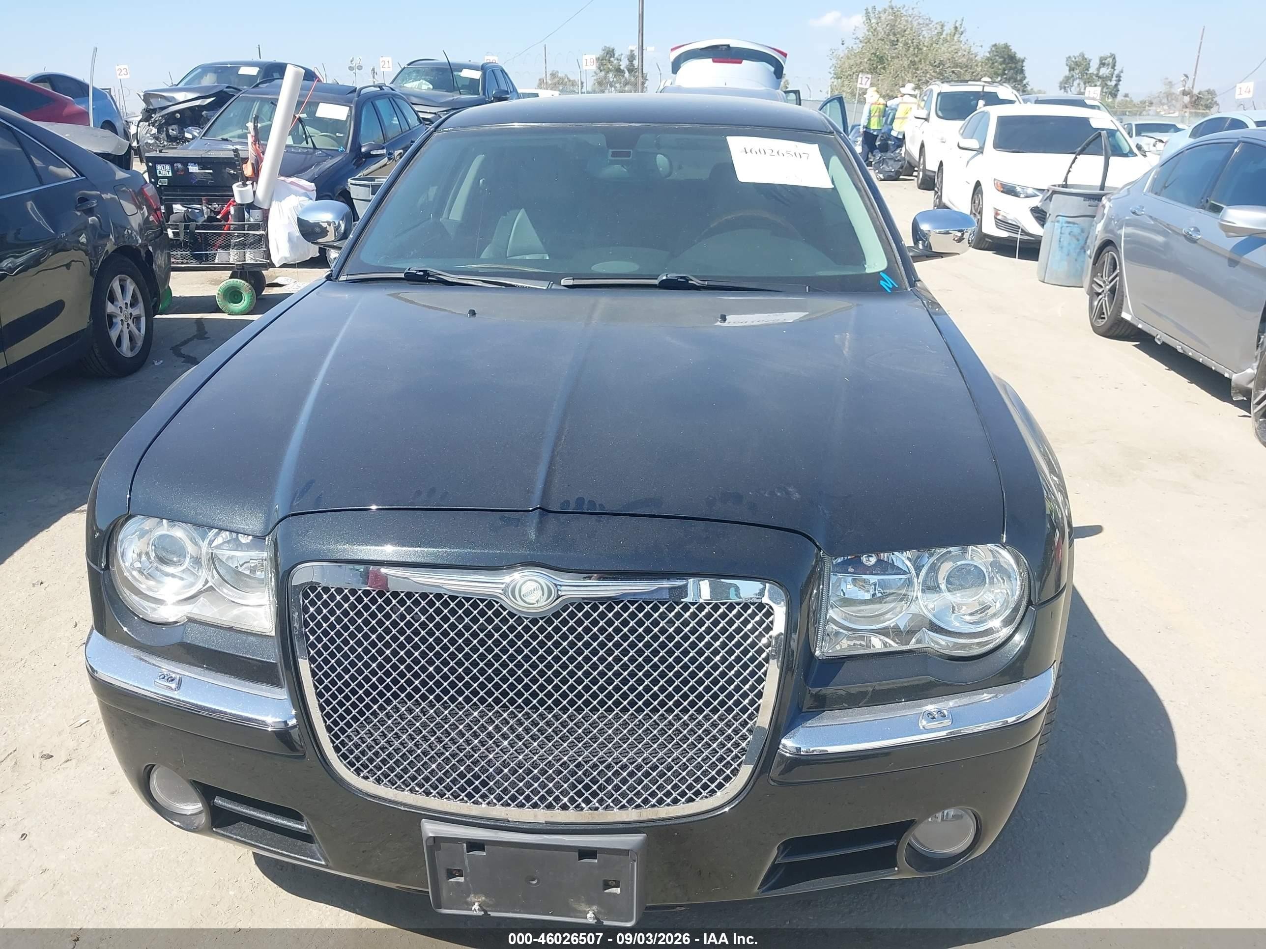 2005 Chrysler 300c   Black vin: 2C3AA63H45H588076
