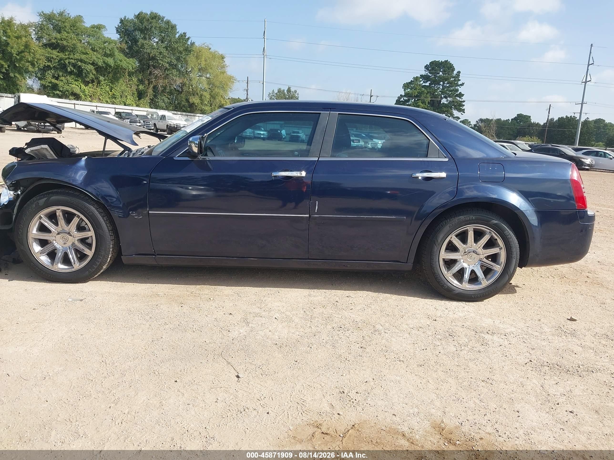2005 Chrysler 300c   Blue vin: 2C3AA63H95H664729