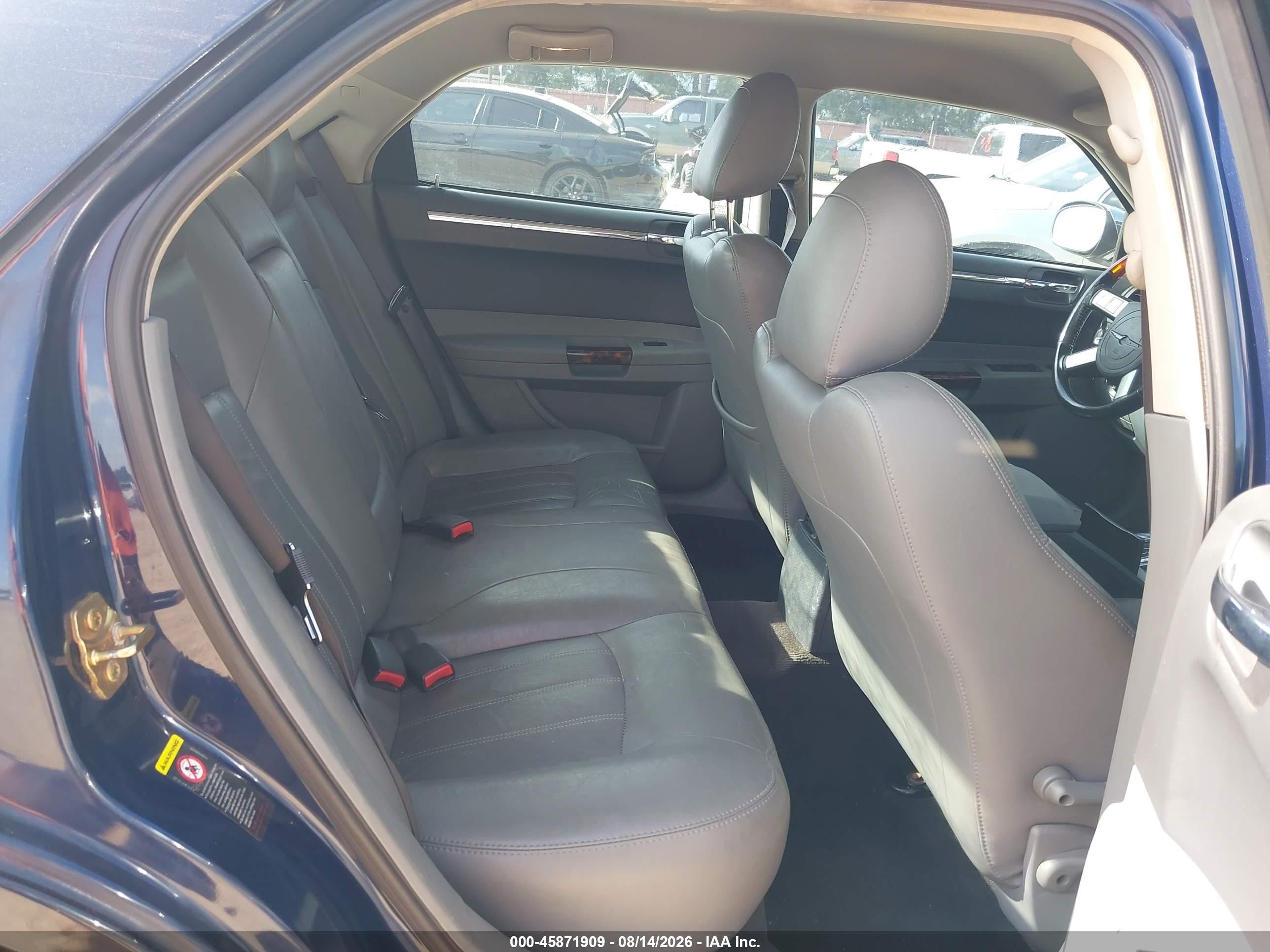 2005 Chrysler 300c   Blue vin: 2C3AA63H95H664729