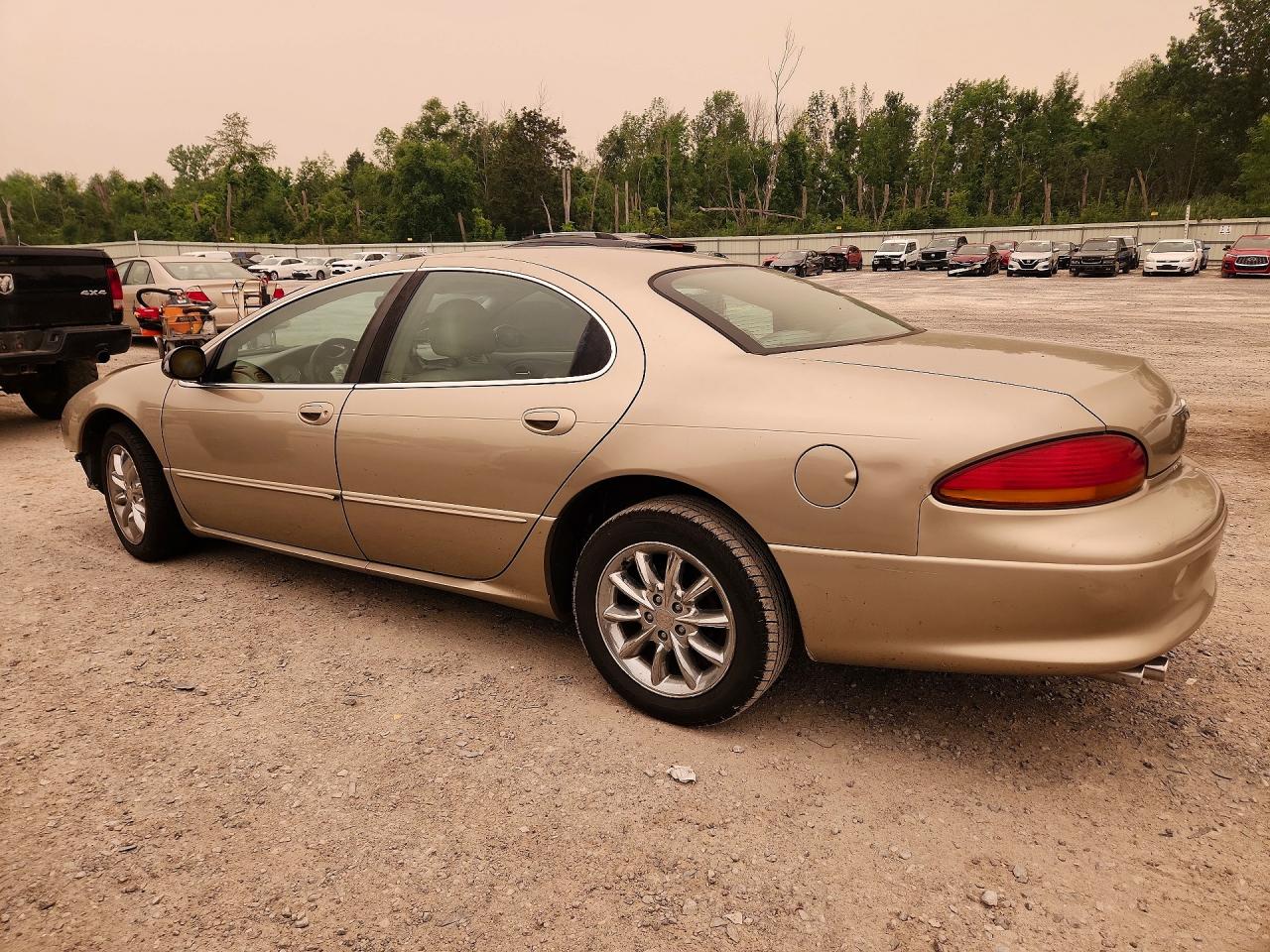 2002 Chrysler Concorde Limited Gold vin: 2C3AD56G22H120055