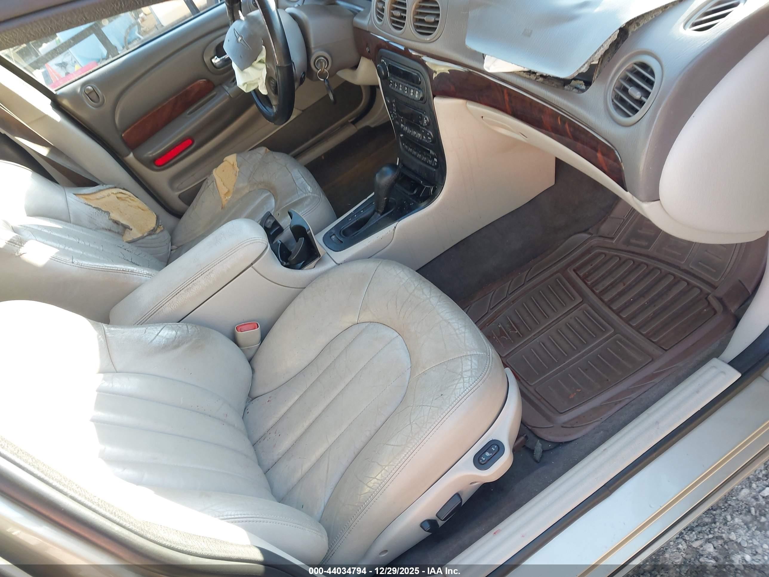 2004 Chrysler 300m   Gold vin: 2C3AE66G14H631410