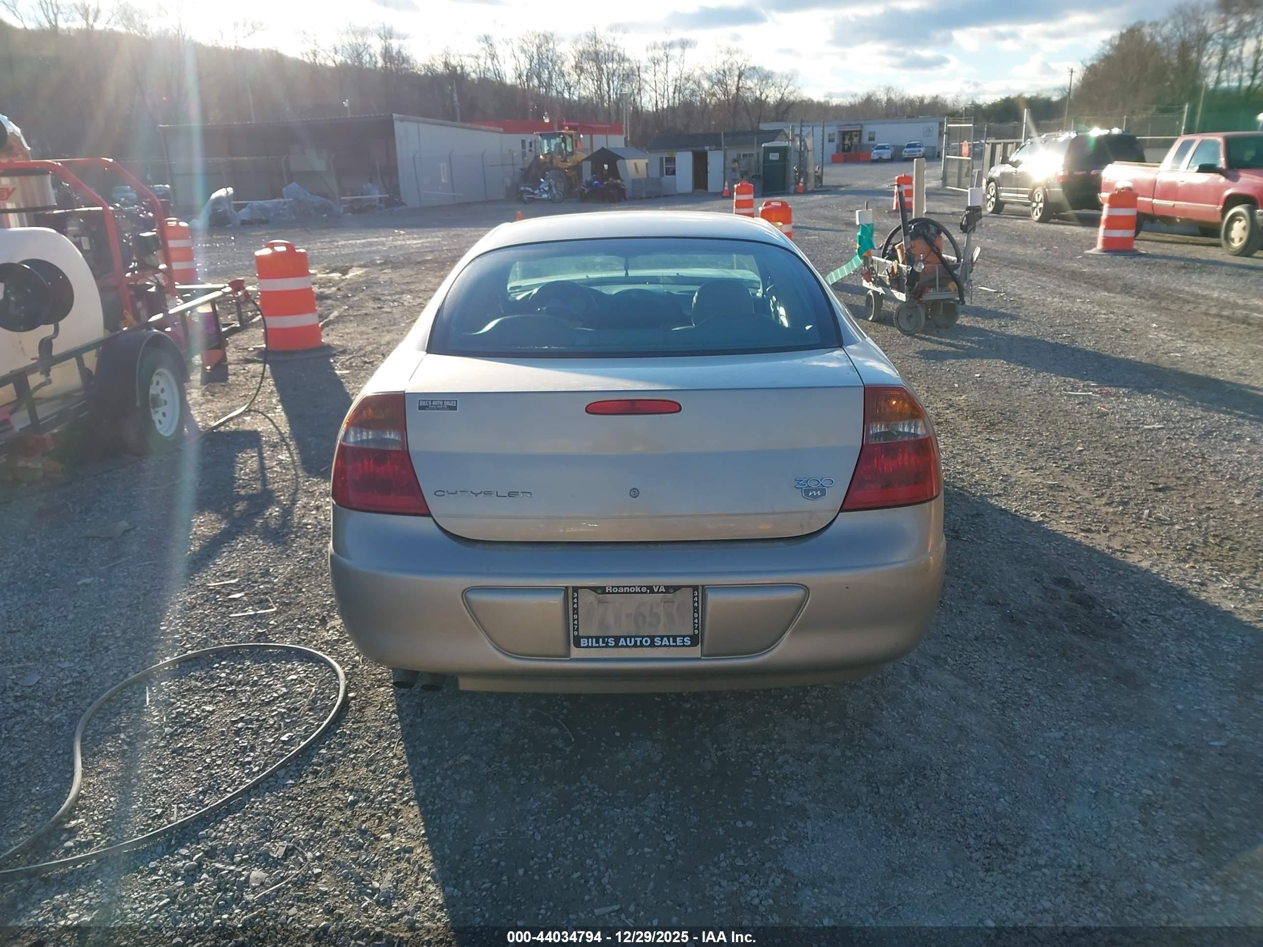2004 Chrysler 300m   Gold vin: 2C3AE66G14H631410