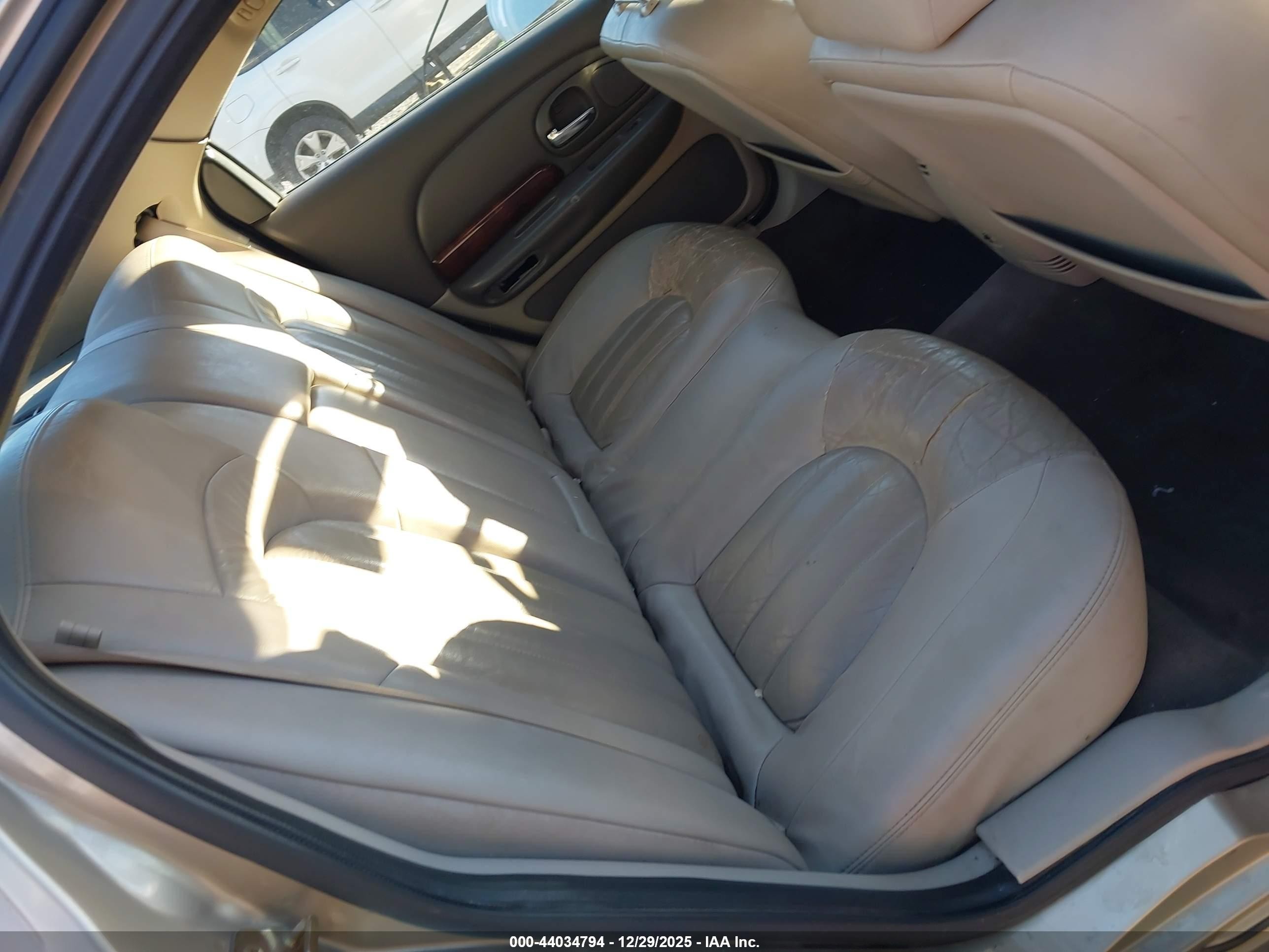 2004 Chrysler 300m   Gold vin: 2C3AE66G14H631410