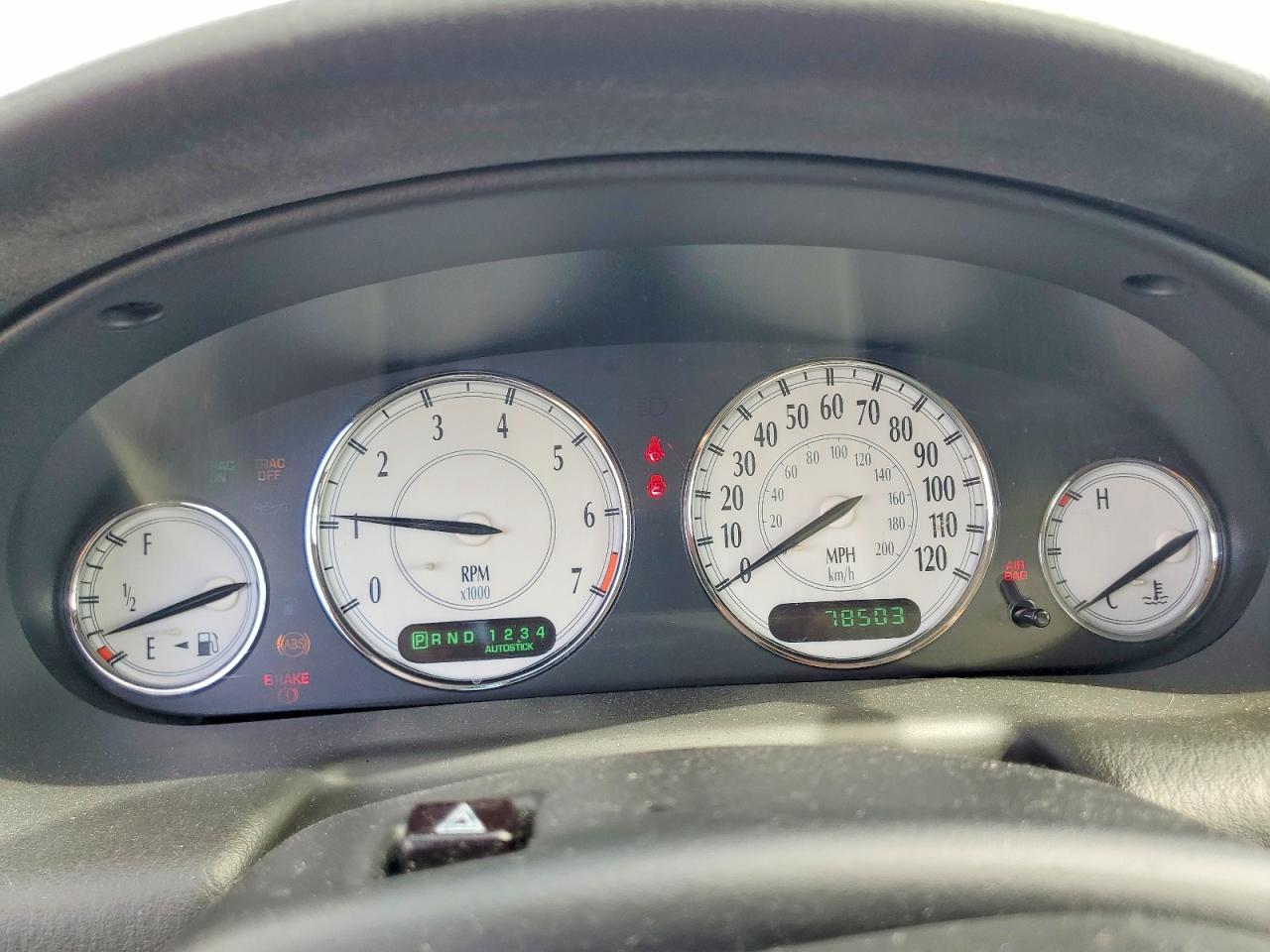 2003 Chrysler 300m Red vin: 2C3AE66G43H507291