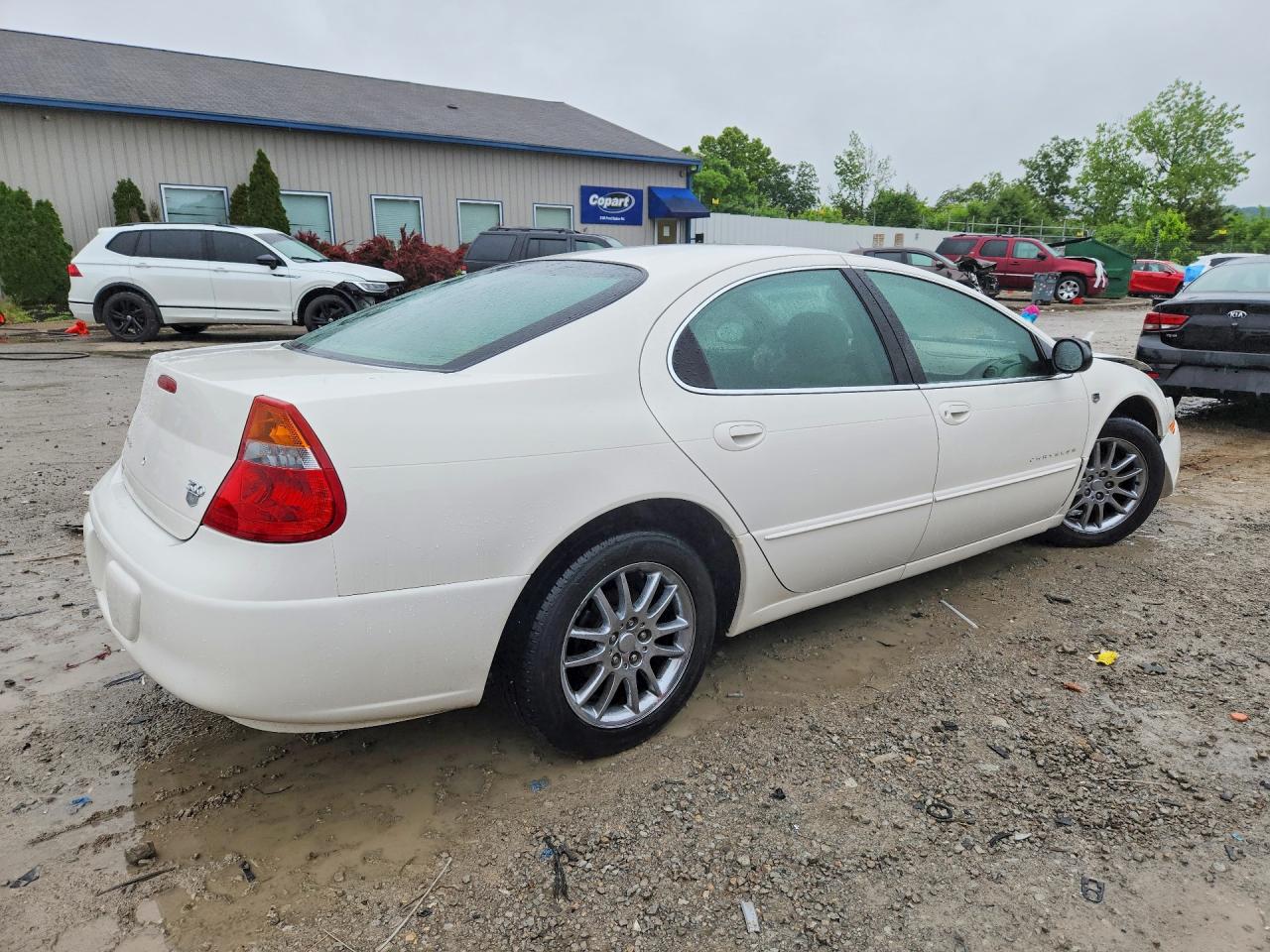 2001 Chrysler 300m White vin: 2C3AE66G51H611463