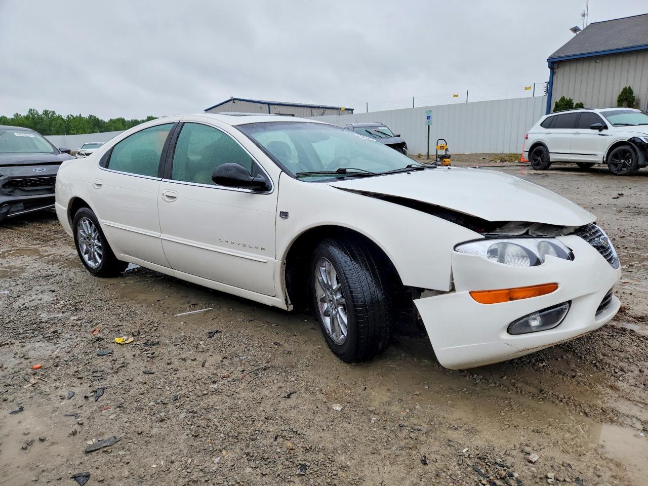 2001 Chrysler 300m White vin: 2C3AE66G51H611463