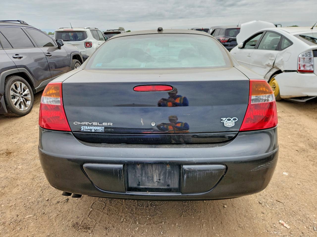 2004 Chrysler 300m Черный vin: 2C3AE66G54H685972