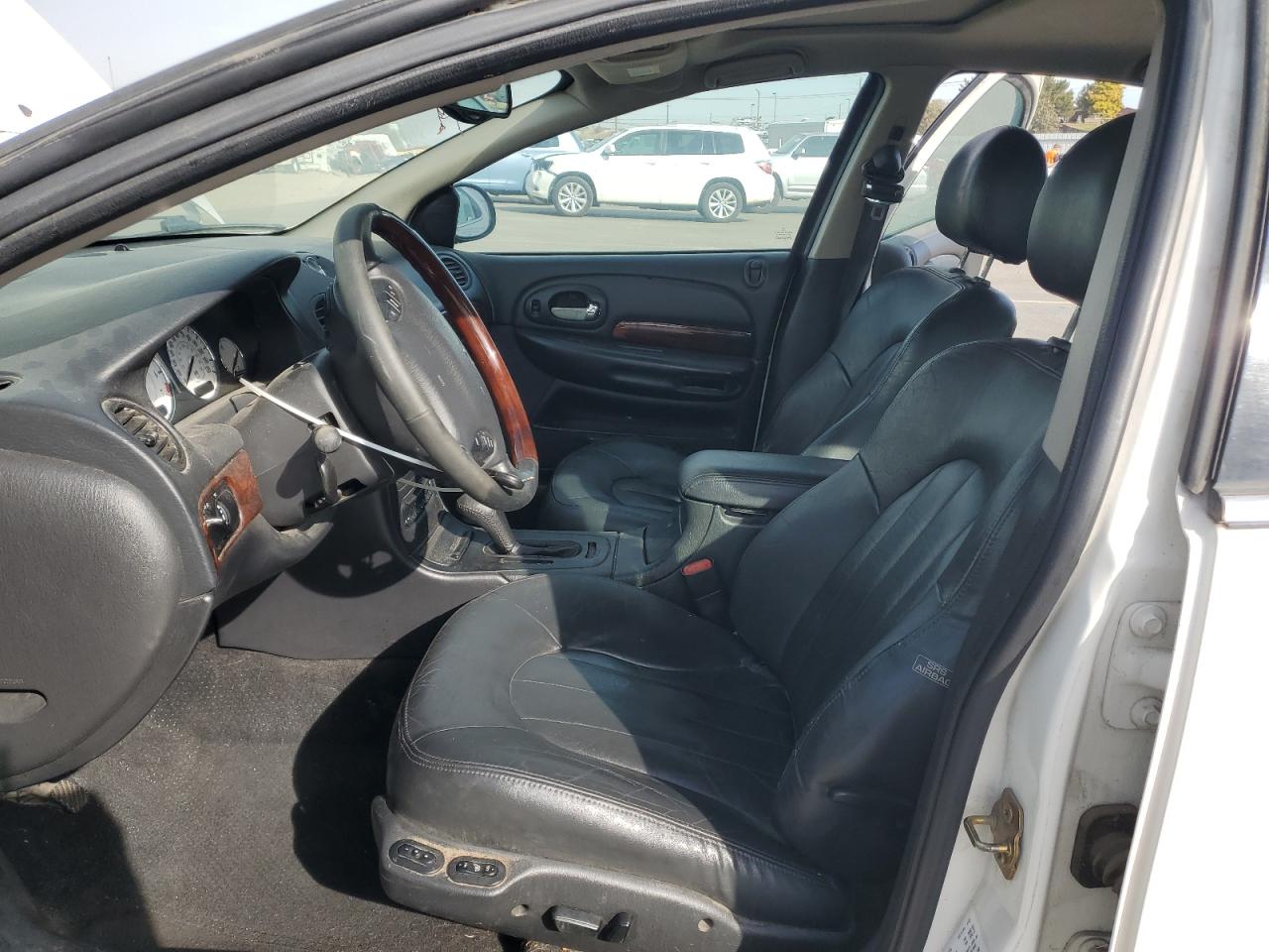 2004 Chrysler 300m Белый vin: 2C3AE66G74H631556