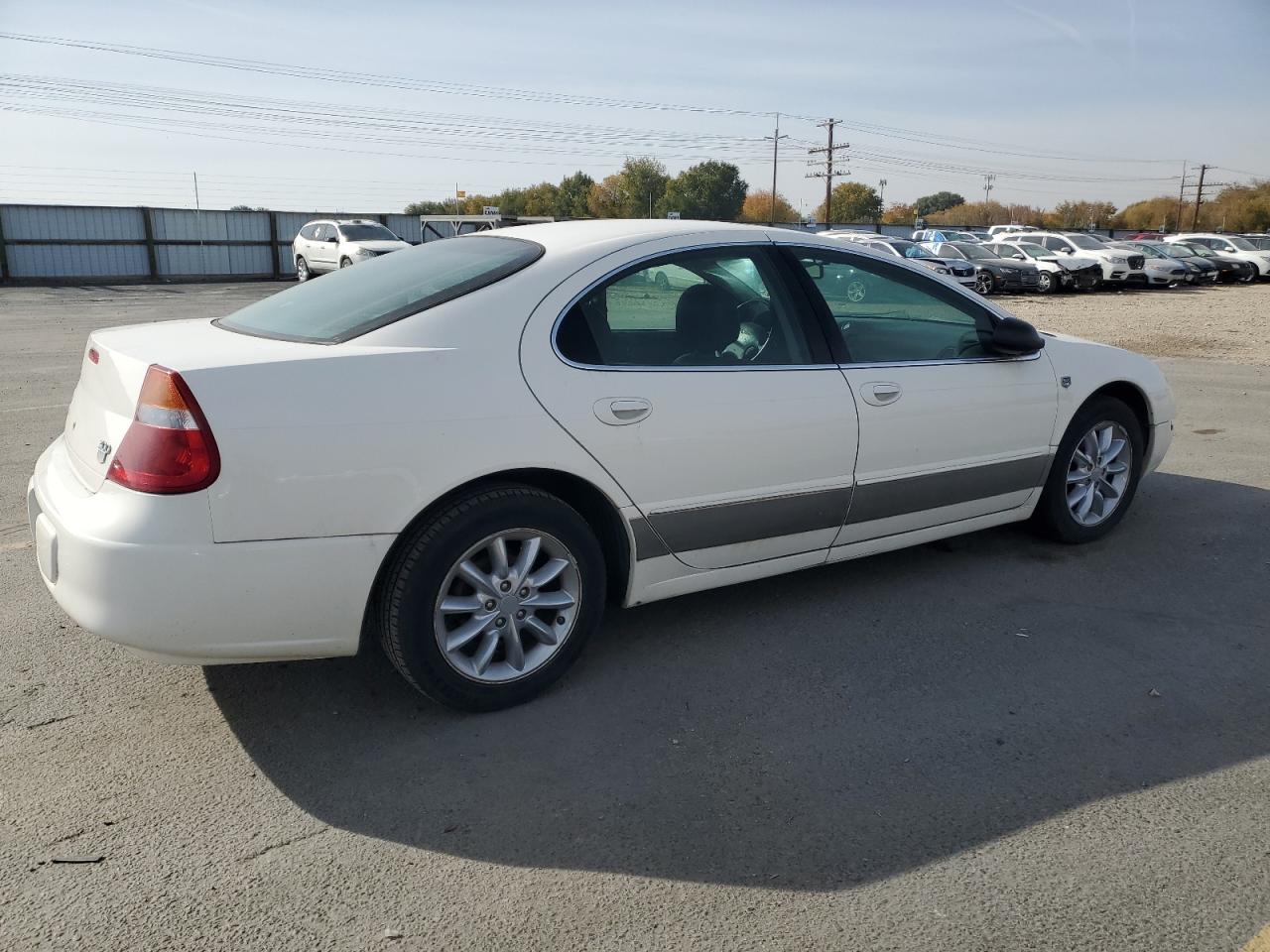 2004 Chrysler 300m Белый vin: 2C3AE66G74H631556