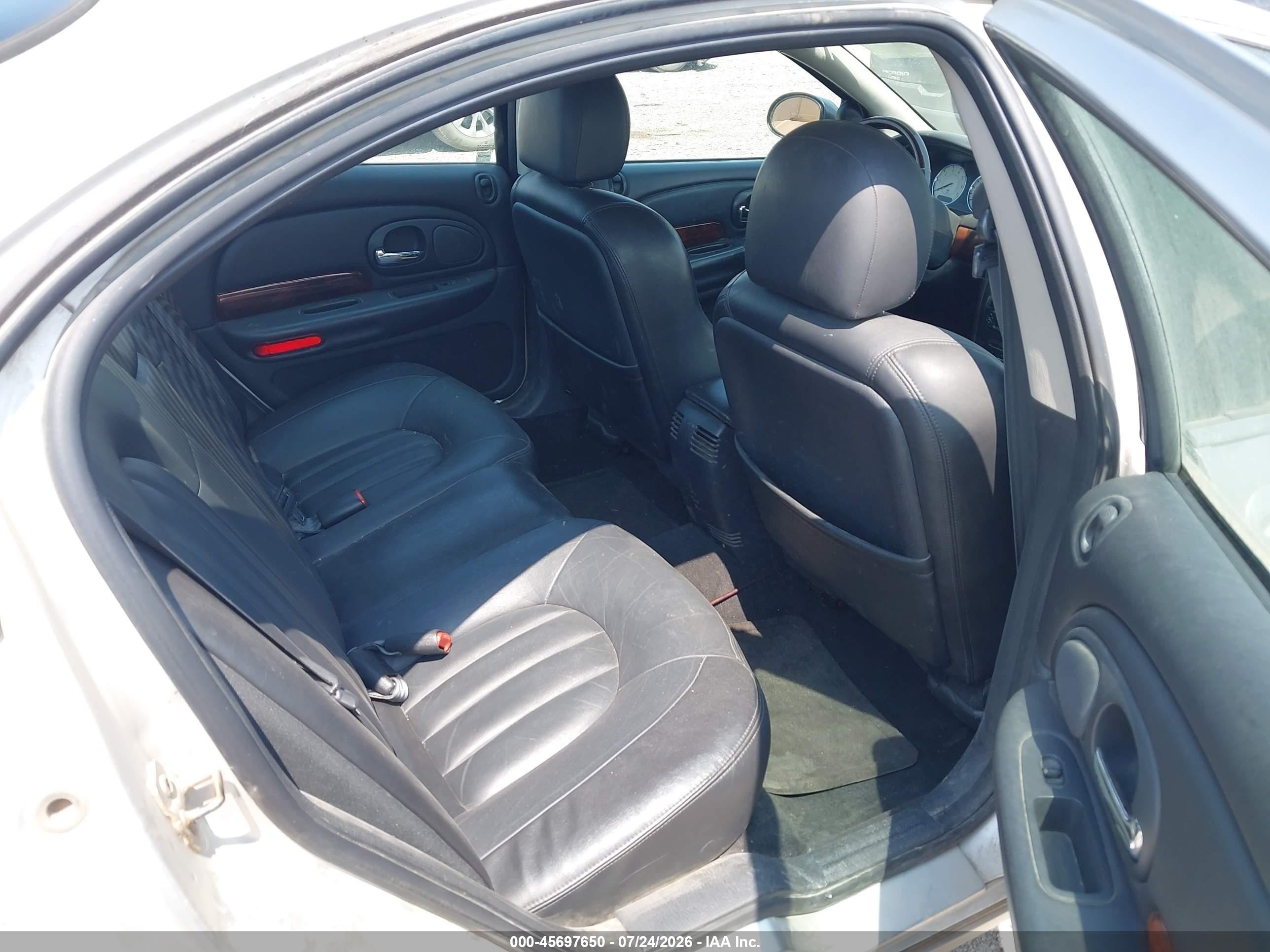 2002 Chrysler 300m   Silver vin: 2C3AE66G82H246049