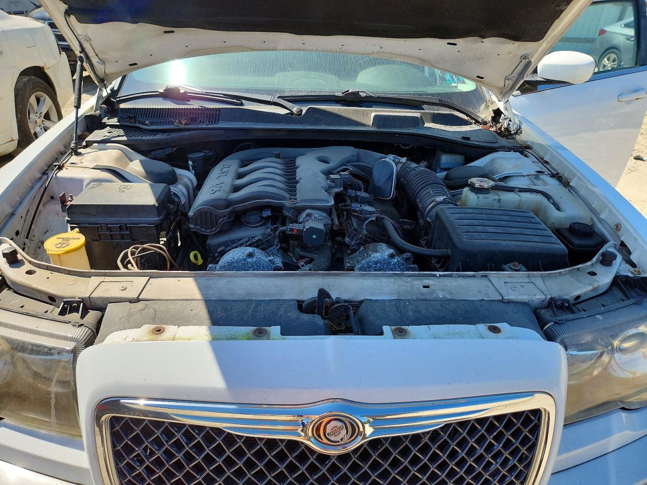 2010 Chrysler 300 S White vin: 2C3CA2CV1AH328672