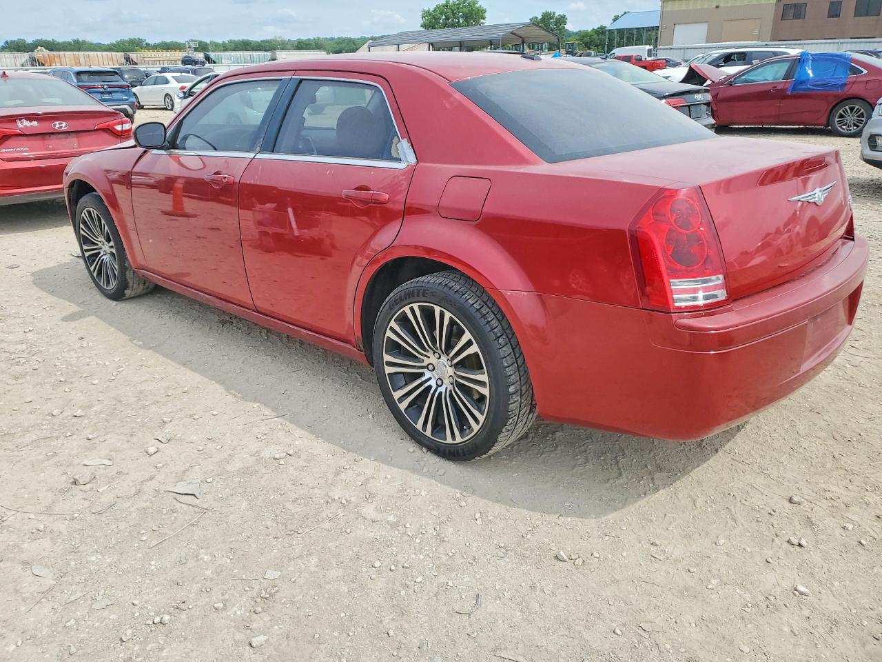 2010 Chrysler 300 S Красный vin: 2C3CA2CVXAH262283