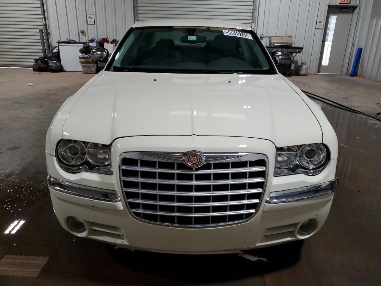 2010 Chrysler 300 Limited Cream vin: 2C3CA3CV5AH211120 Damage: Front Bumper, Cracked, 1 To 2 Inches