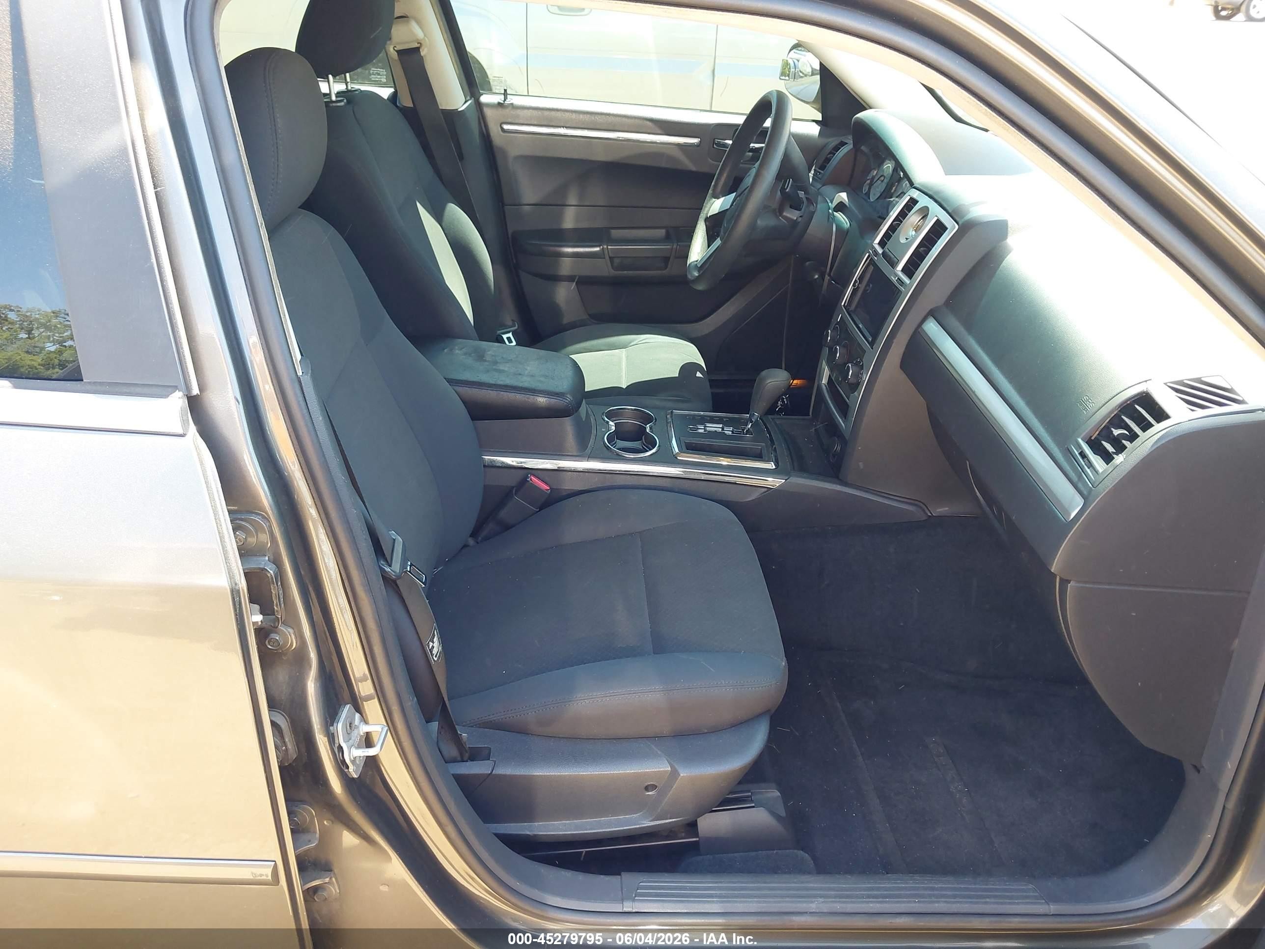 2010 Chrysler 300 Touring Gray vin: 2C3CA4CD0AH216321