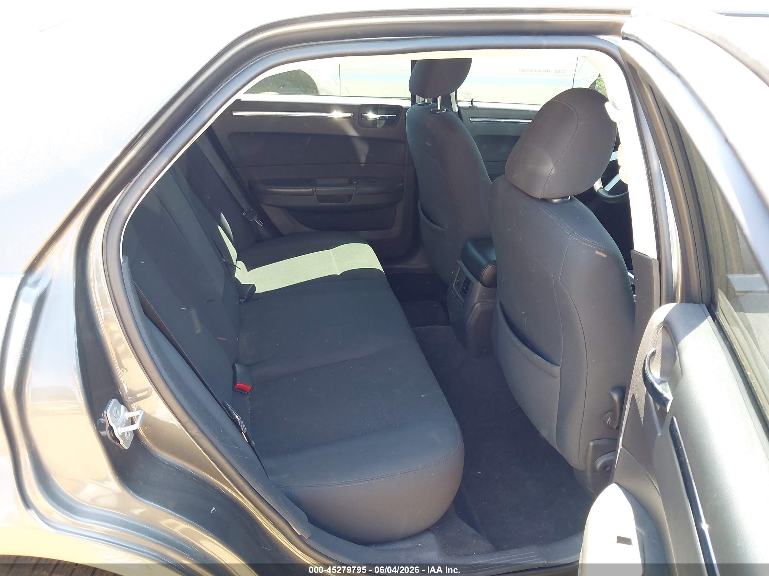 2010 Chrysler 300 Touring Gray vin: 2C3CA4CD0AH216321