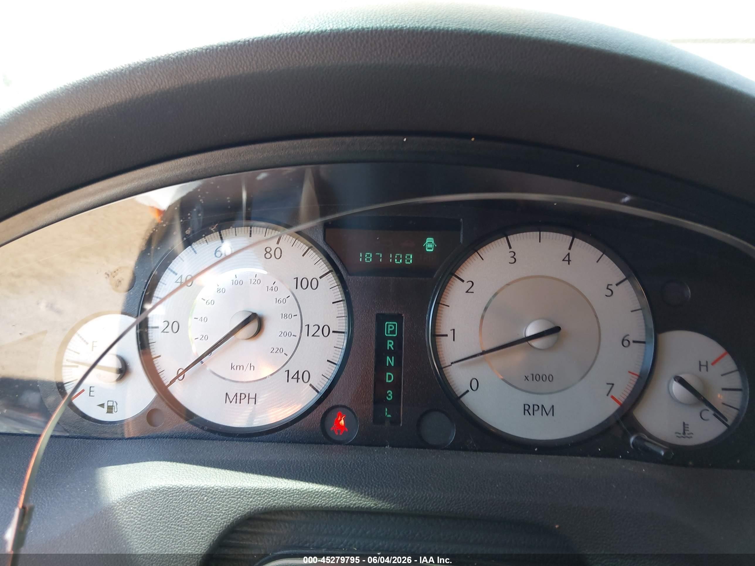 2010 Chrysler 300 Touring Gray vin: 2C3CA4CD0AH216321