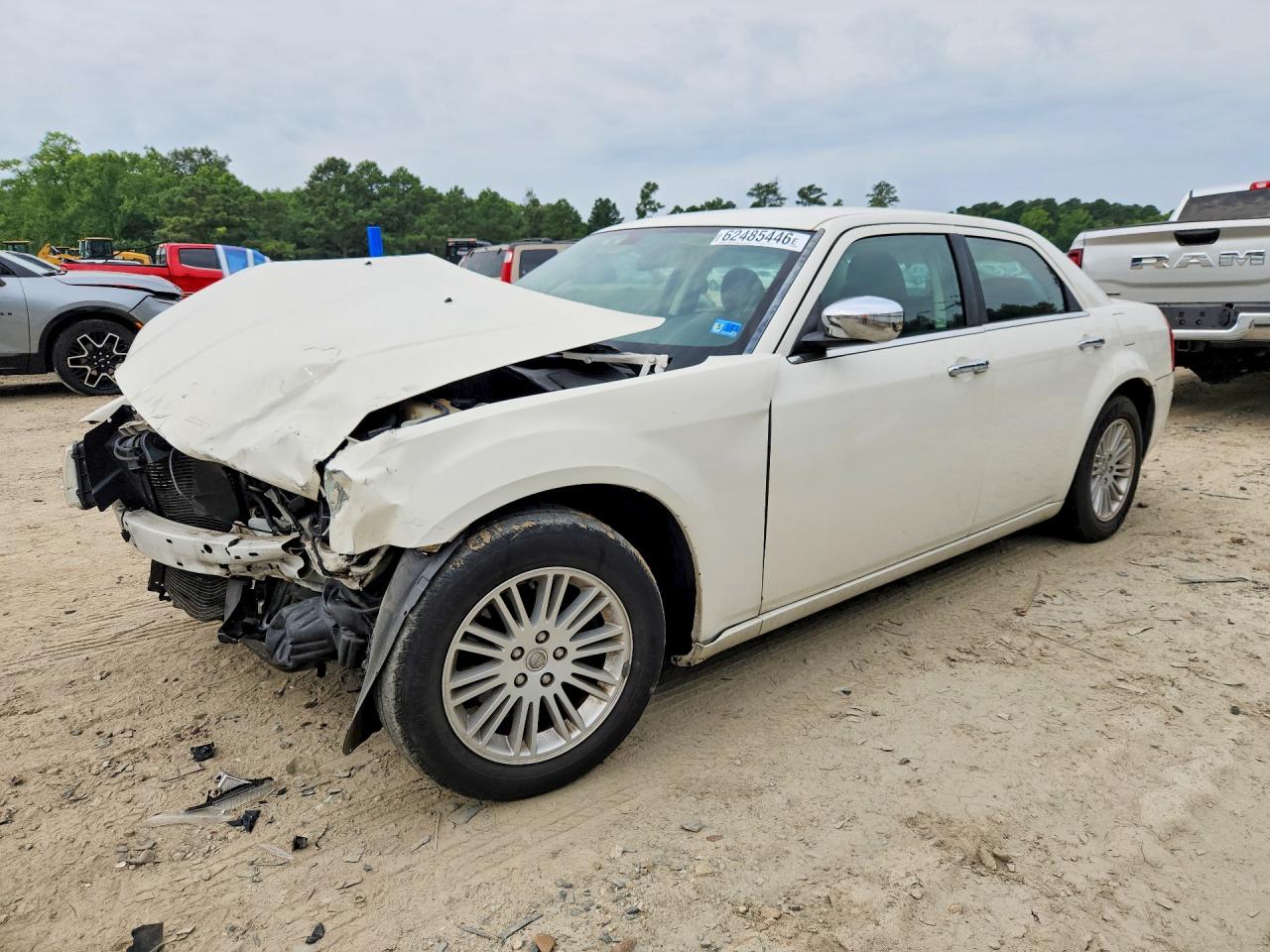 2010 Chrysler 300 Touring Белый vin: 2C3CA4CD2AH104507