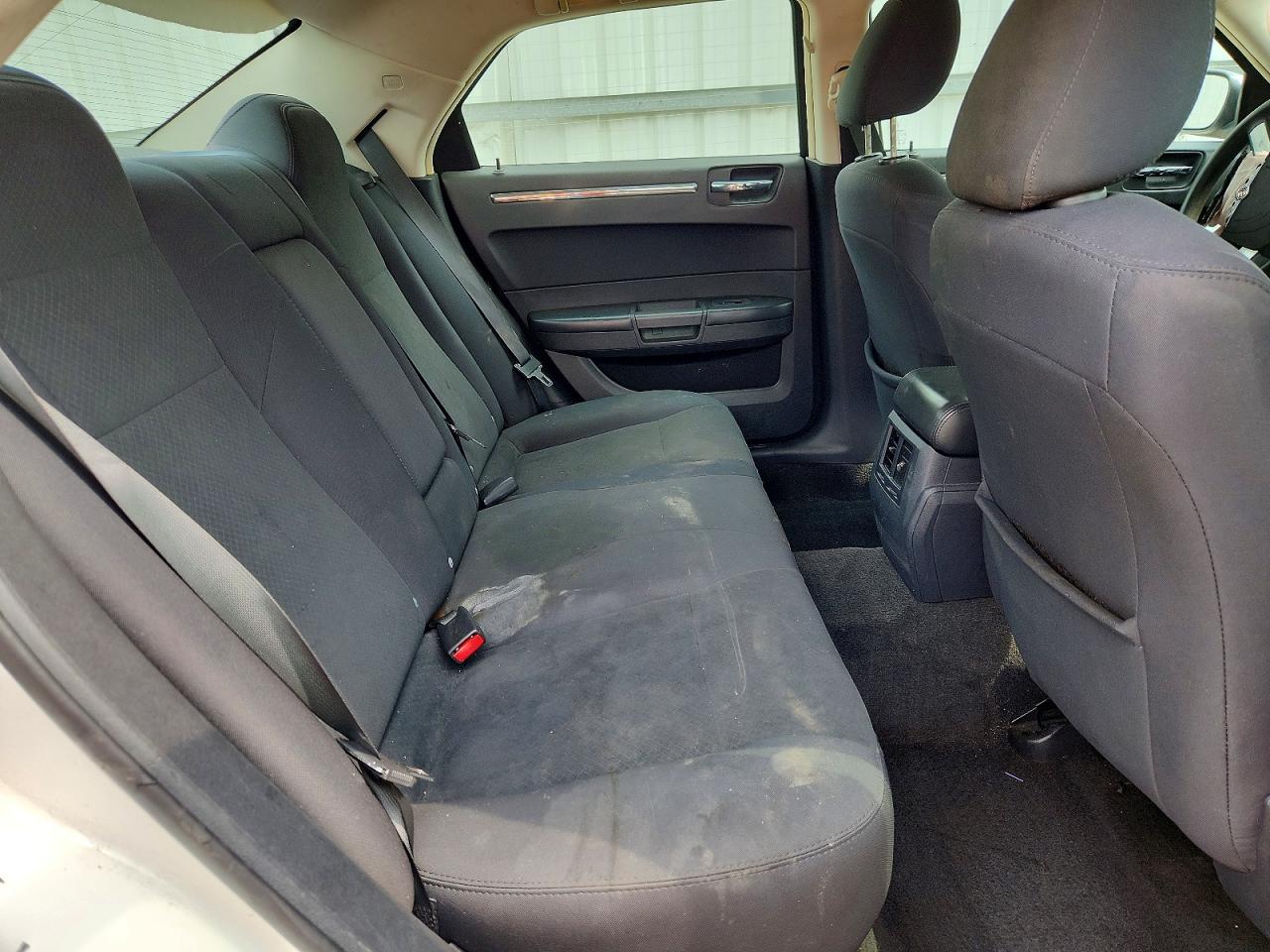 2010 Chrysler 300 Touring Белый vin: 2C3CA4CD2AH104507