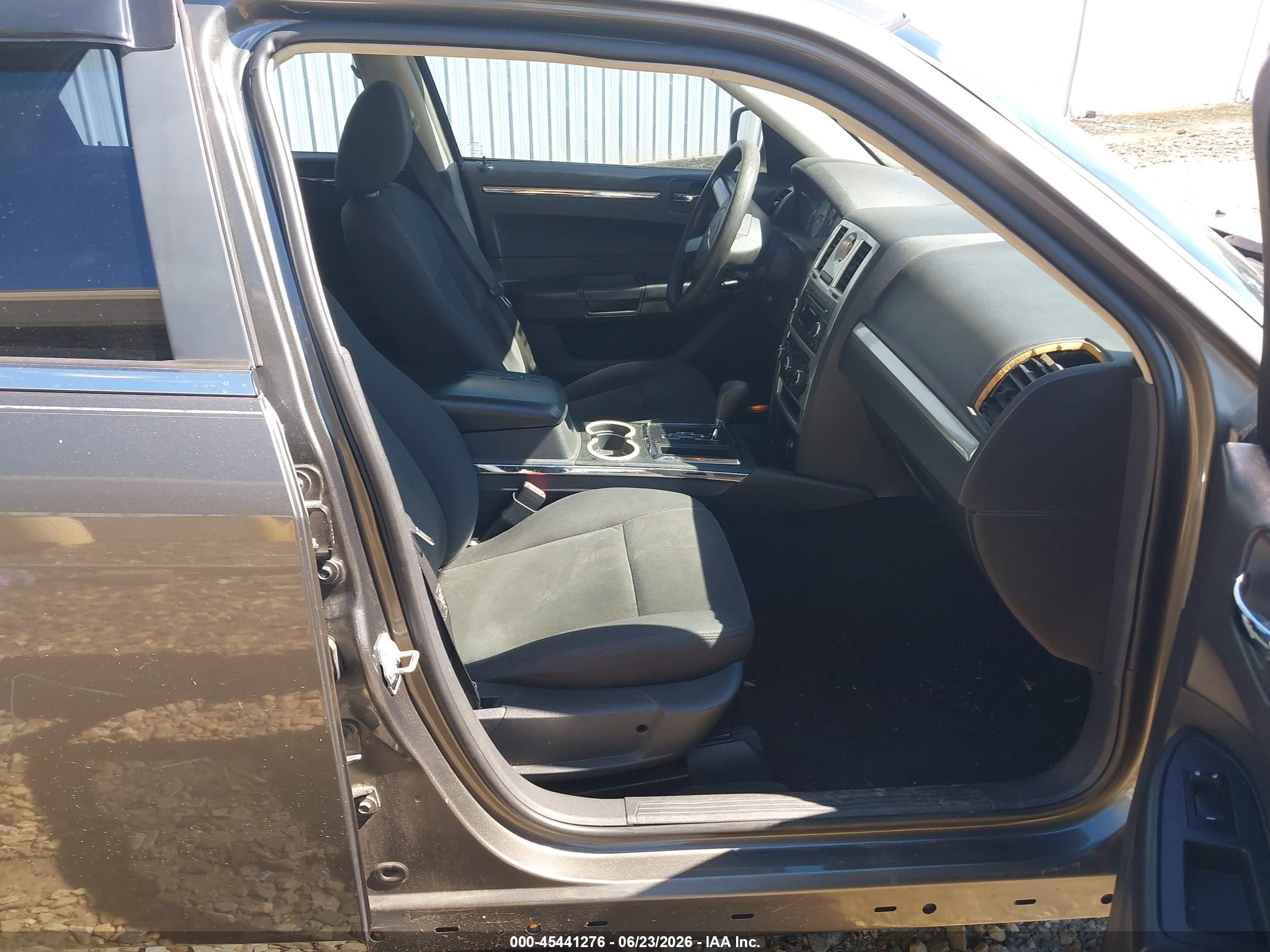 2010 Chrysler 300 Touring Gray vin: 2C3CA4CD2AH150161