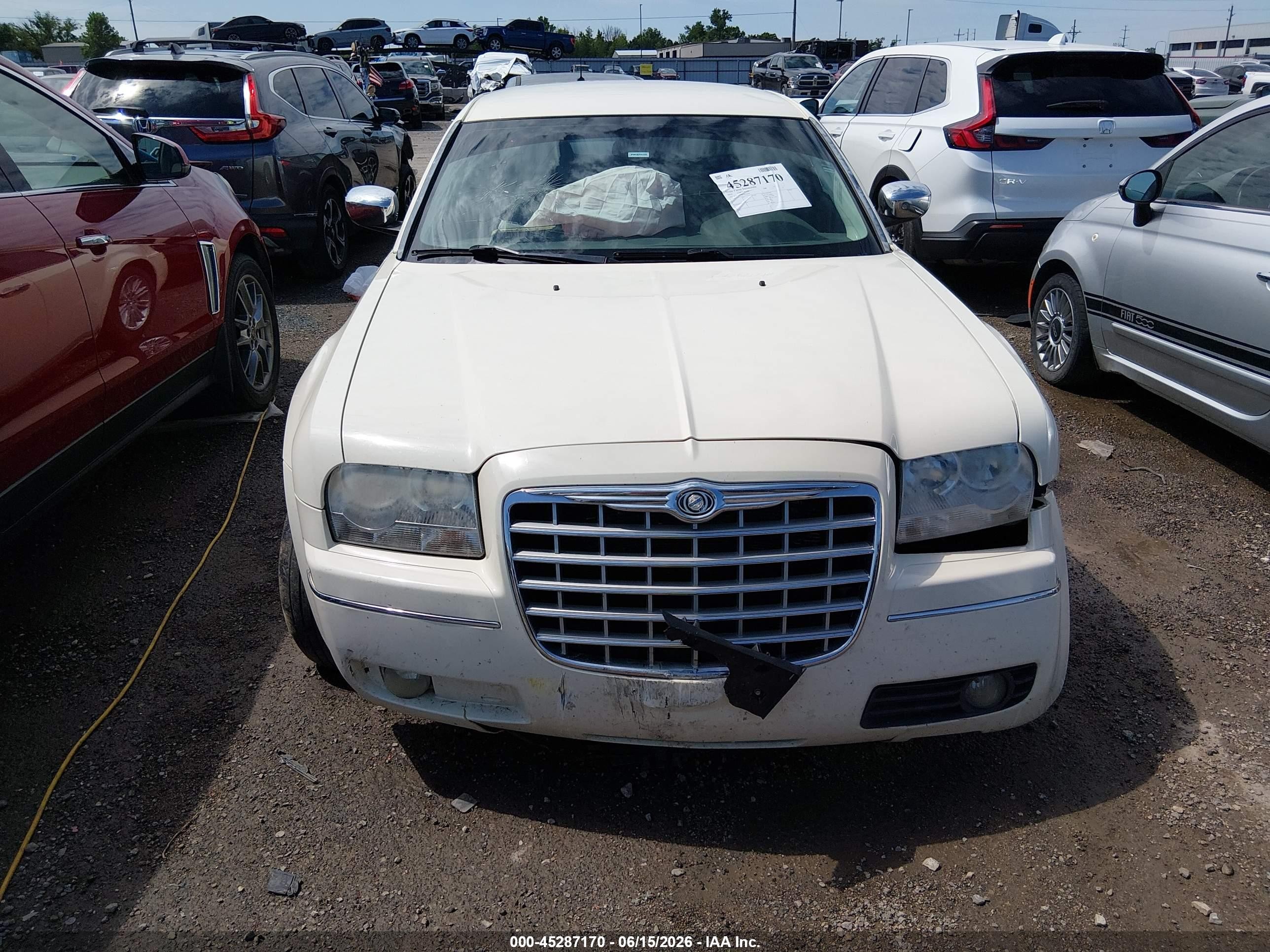 2010 Chrysler 300 Touring White vin: 2C3CA4CD9AH123183