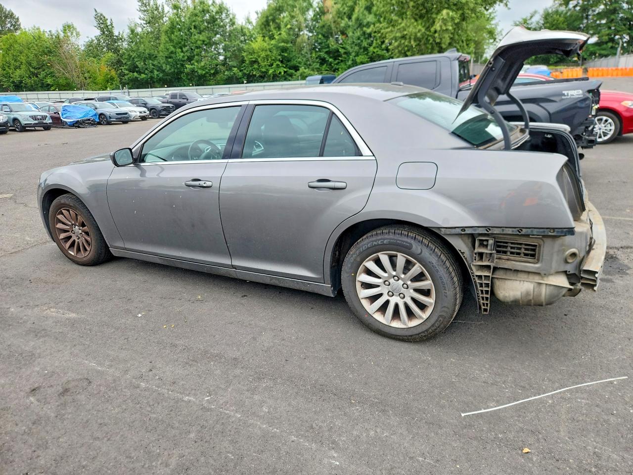 2011 Chrysler 300 Gray vin: 2C3CA4CG6BH516716