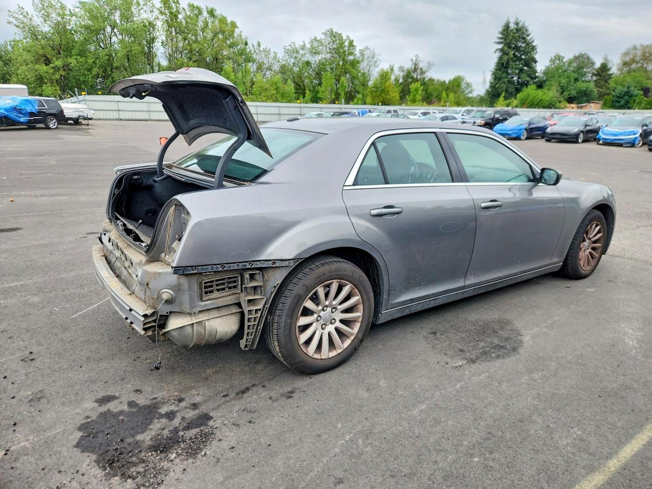 2011 Chrysler 300 Gray vin: 2C3CA4CG6BH516716