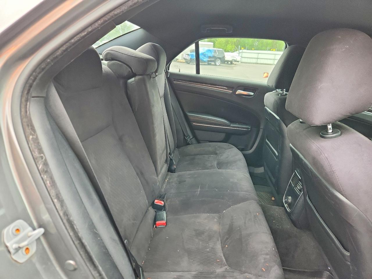 2011 Chrysler 300 Gray vin: 2C3CA4CG6BH516716
