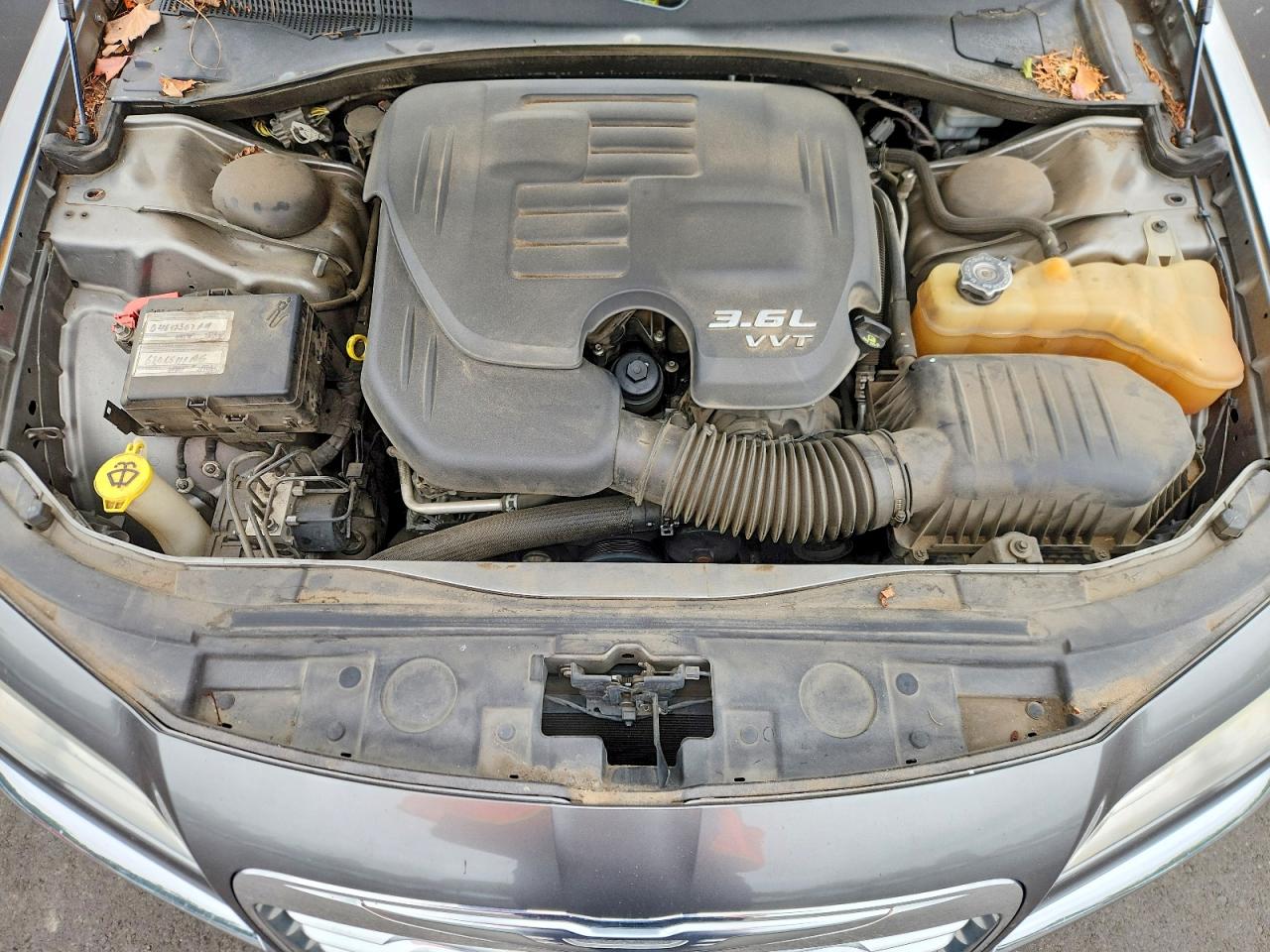 2011 Chrysler 300 Gray vin: 2C3CA4CG6BH516716