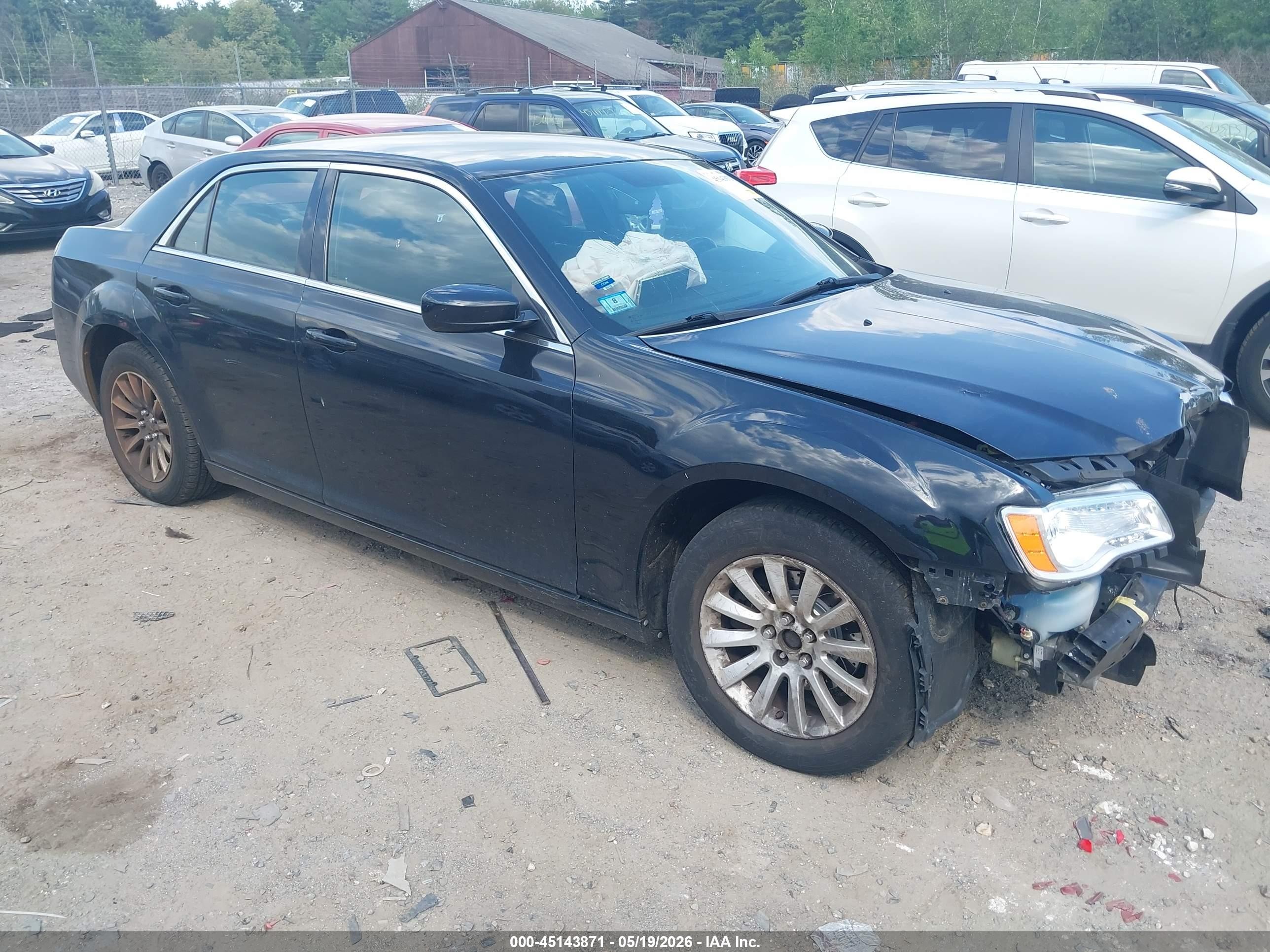 2011 Chrysler 300   Black vin: 2C3CA4CG8BH531850