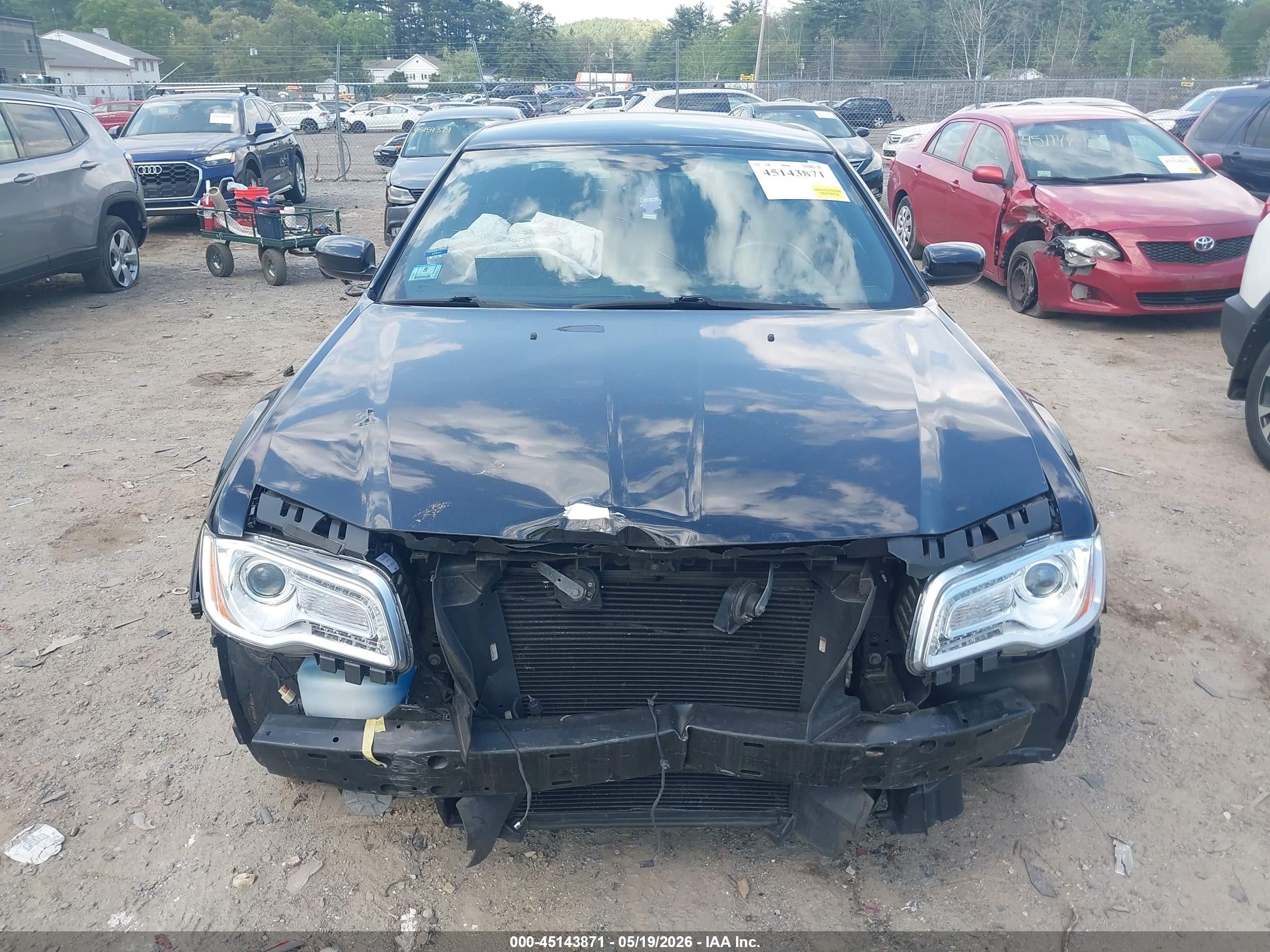 2011 Chrysler 300   Black vin: 2C3CA4CG8BH531850