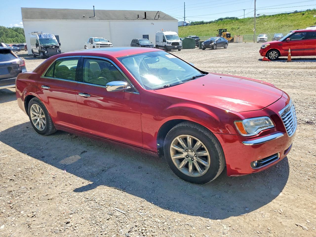 2011 Chrysler 300 Limited Red vin: 2C3CA5CG0BH536854