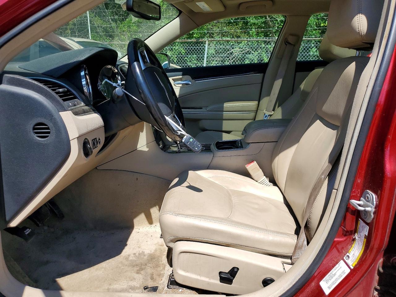 2011 Chrysler 300 Limited Red vin: 2C3CA5CG0BH536854