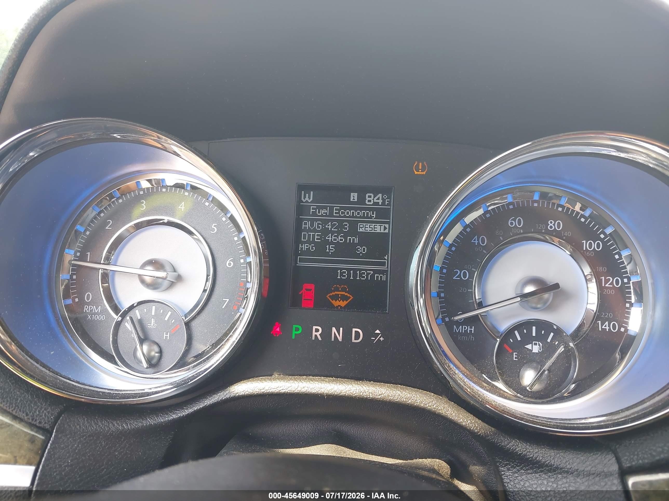 2011 Chrysler 300 Limited Белый vin: 2C3CA5CG1BH564193