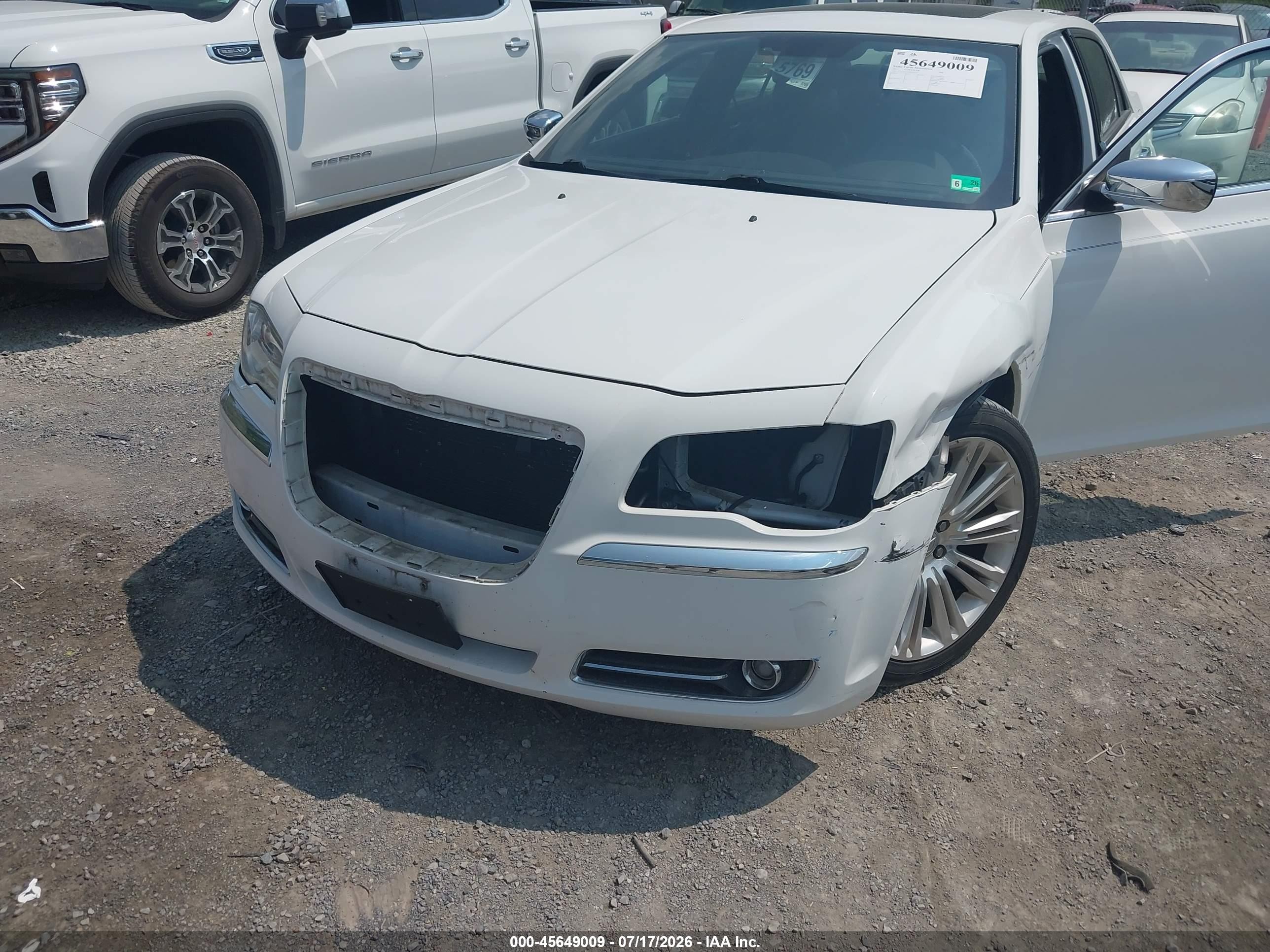 2011 Chrysler 300 Limited Белый vin: 2C3CA5CG1BH564193