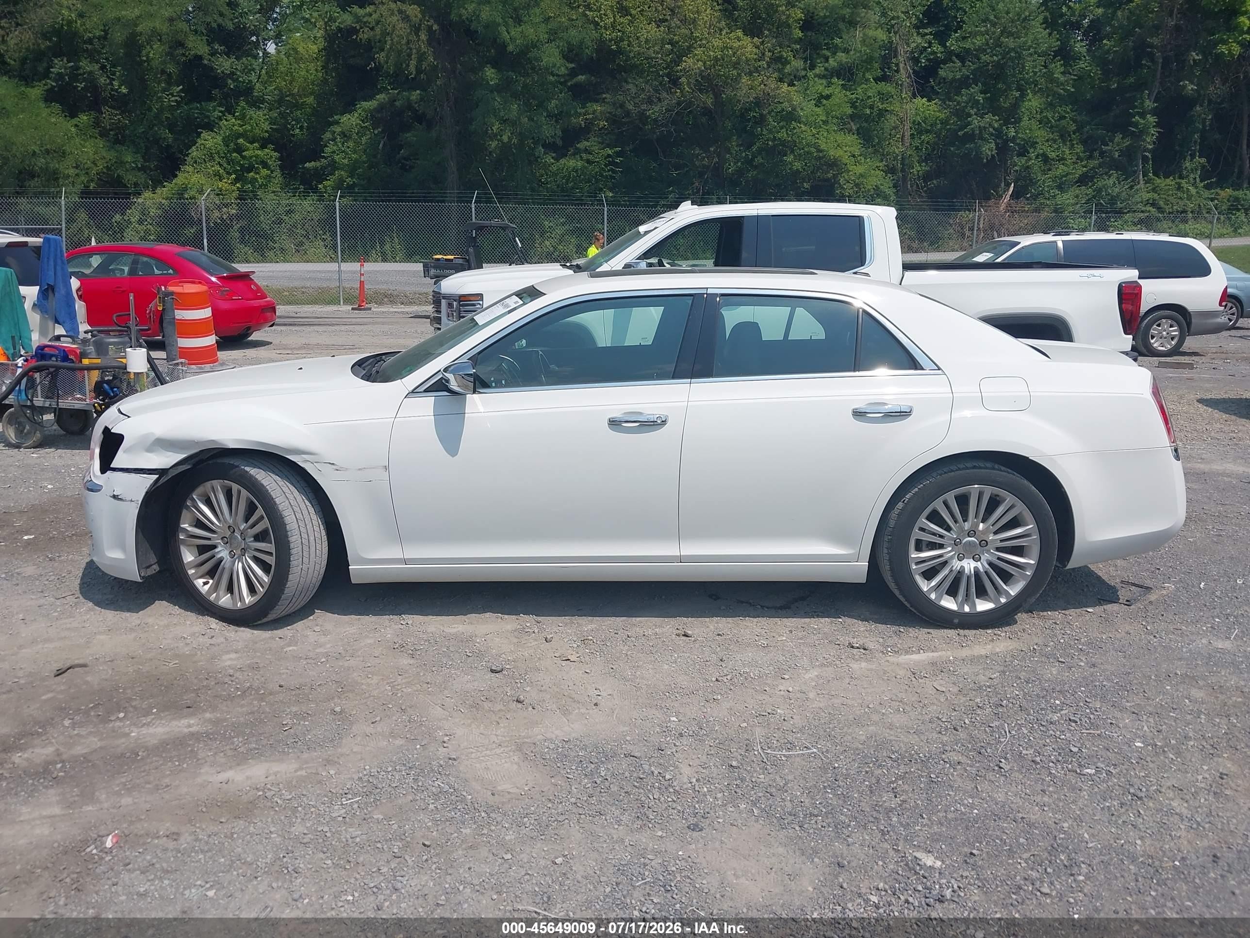 2011 Chrysler 300 Limited Белый vin: 2C3CA5CG1BH564193