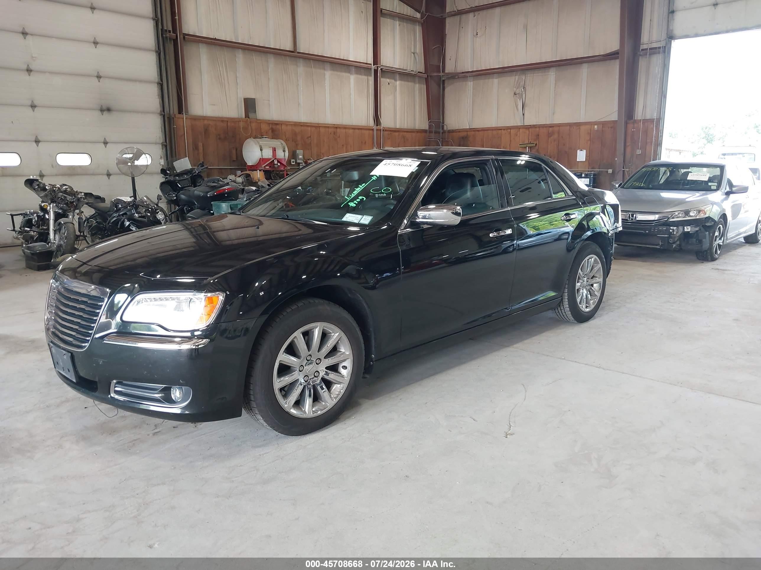 2011 Chrysler 300 Limited Black vin: 2C3CA5CG1BH598747