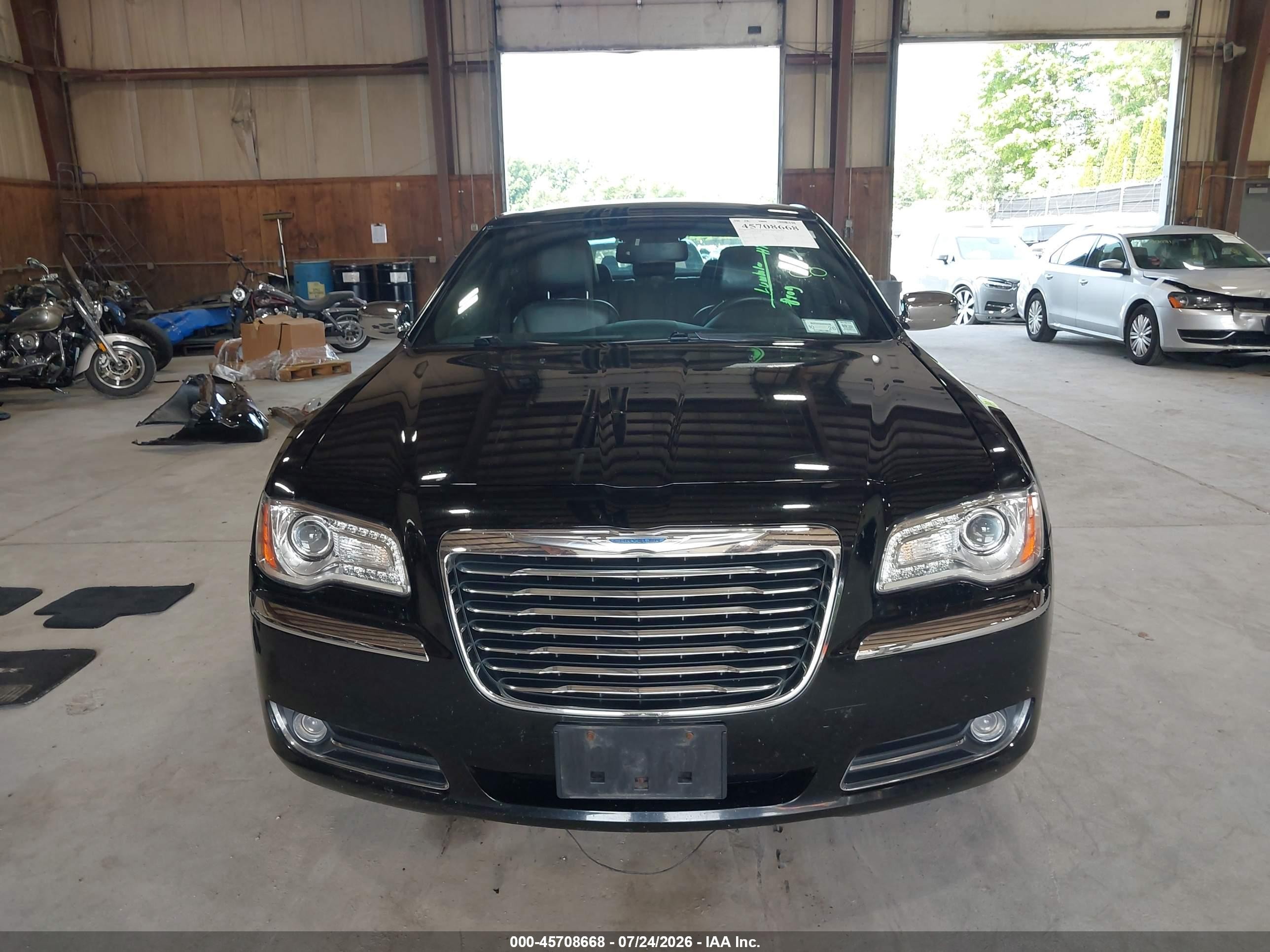 2011 Chrysler 300 Limited Black vin: 2C3CA5CG1BH598747